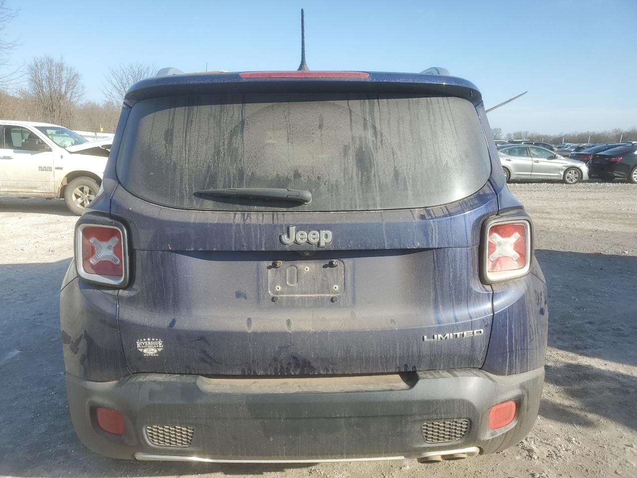 2016 Jeep Renegade - Image 6