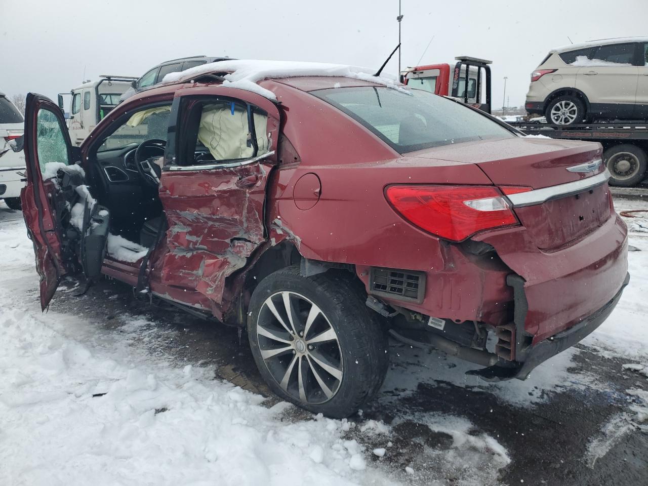 2013 Chrysler 200 - Image 2