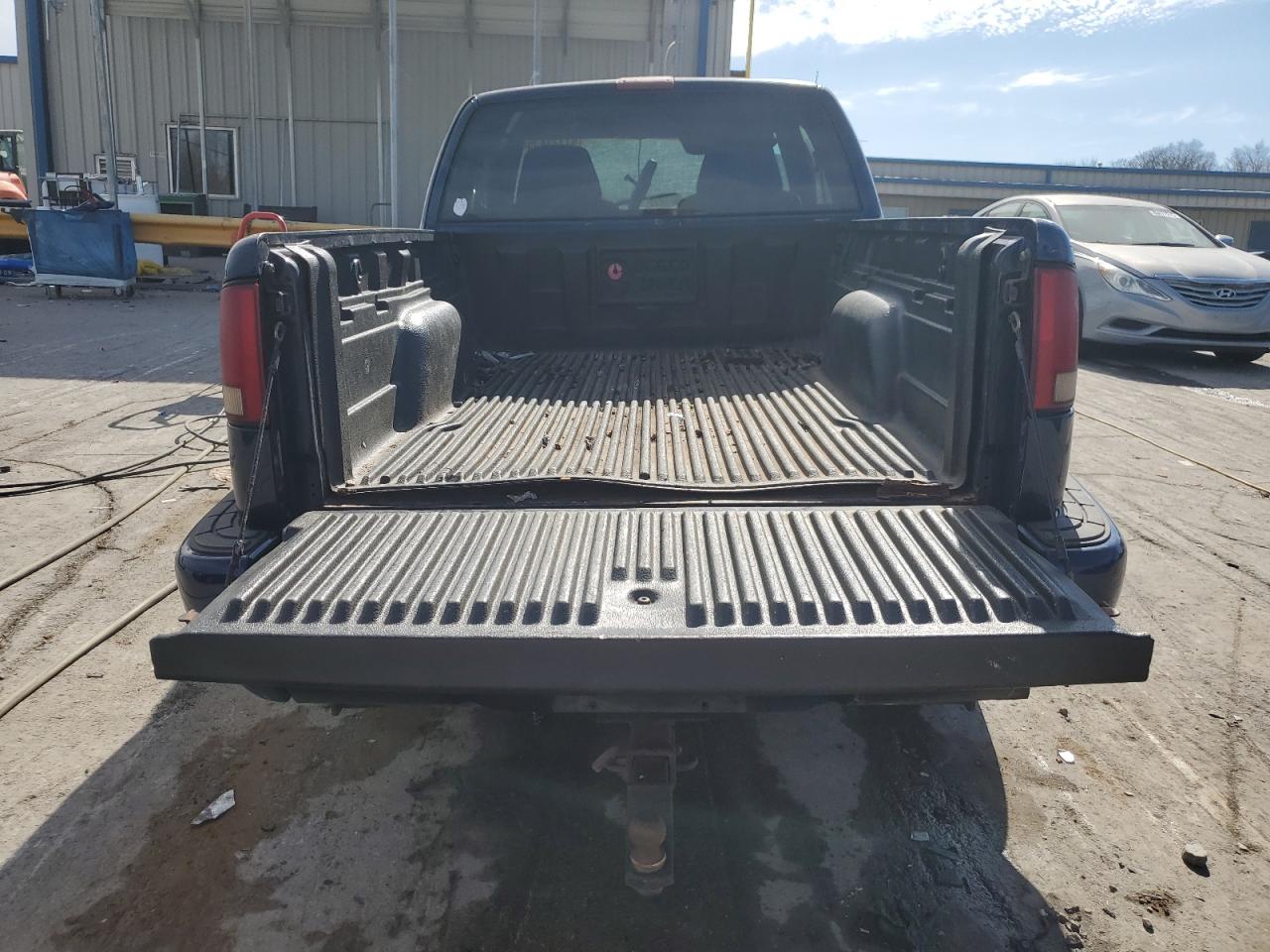 2001 Chevrolet S-10 Pickup - Image 6