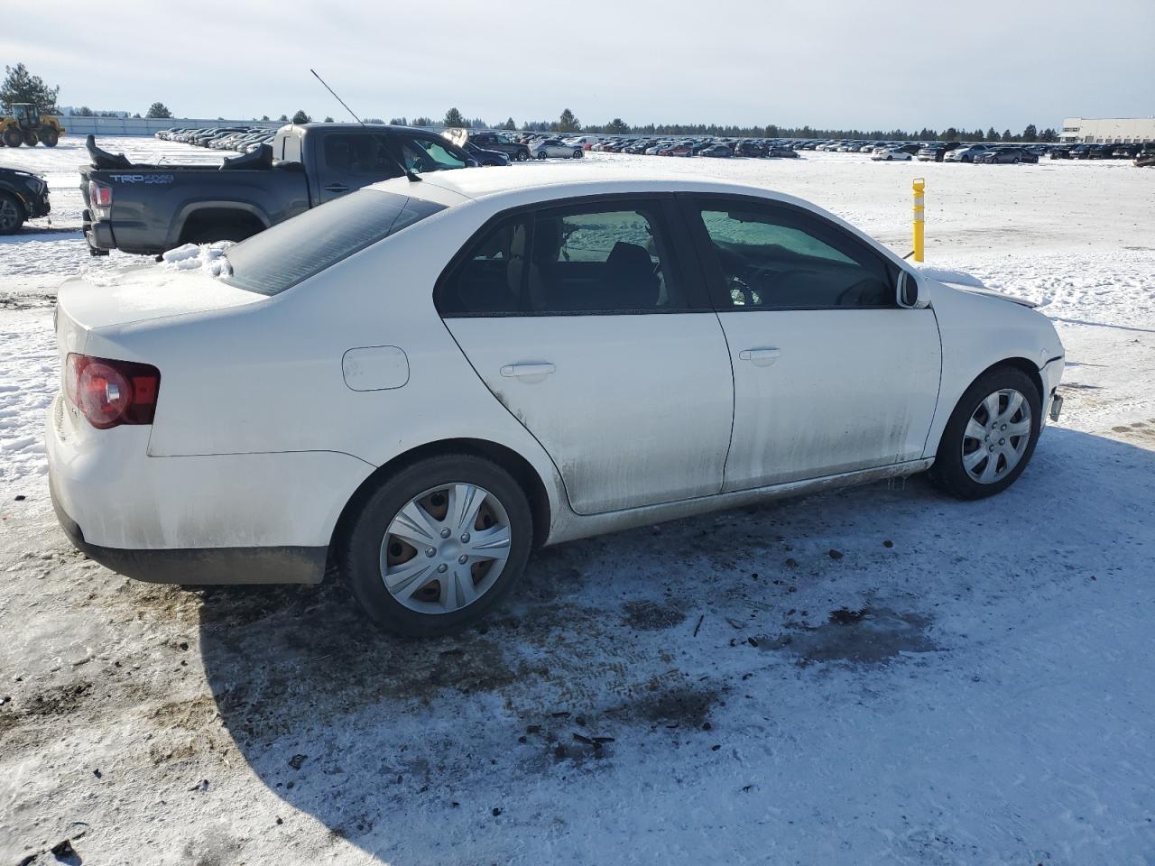 2009 Volkswagen Jetta - Image 3