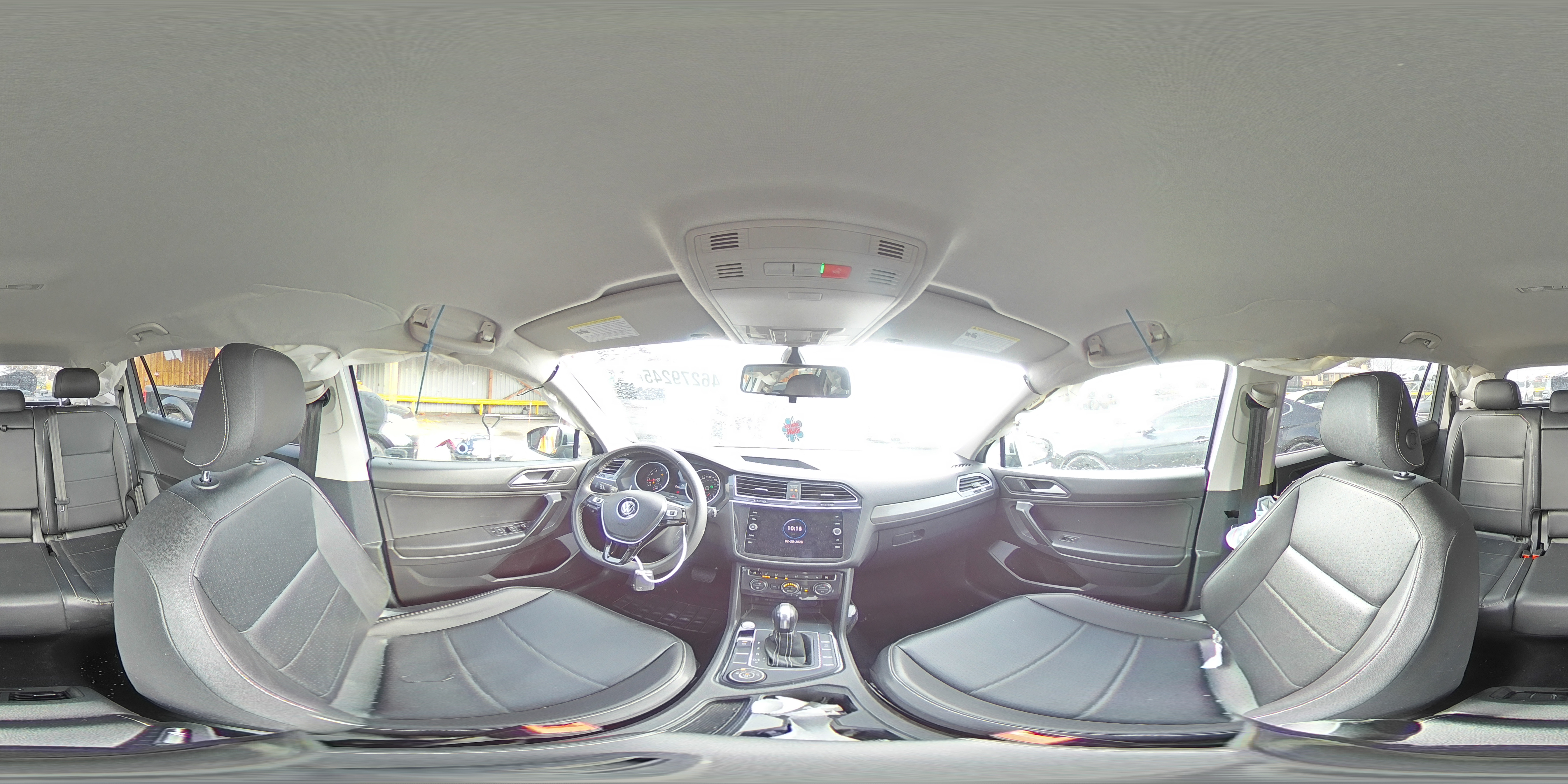 2021 Volkswagen Tiguan - Image 13