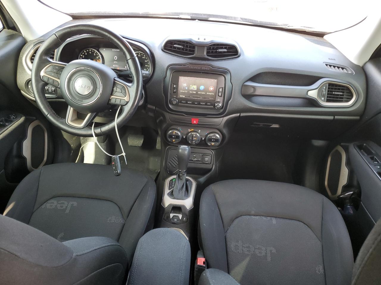 2017 Jeep Renegade - Image 8