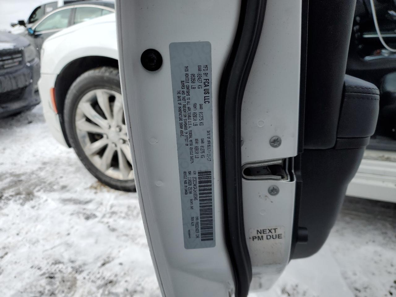 2018 Chrysler 300 - Image 12