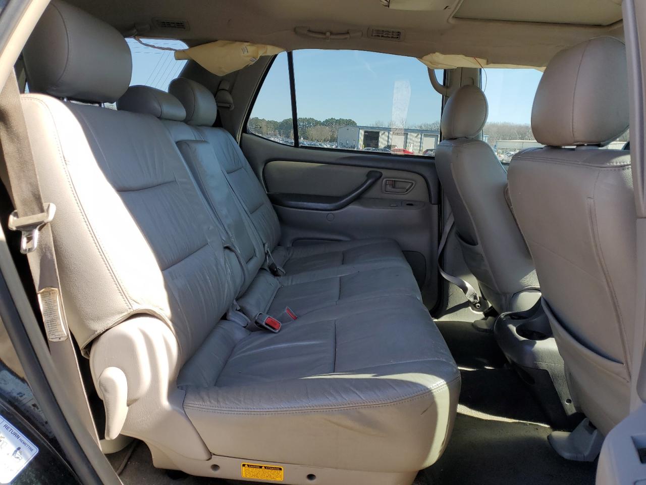 2007 Toyota Sequoia - Image 12