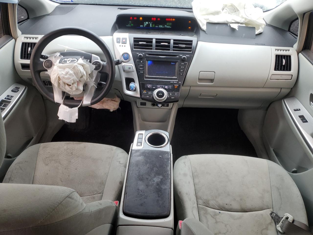 2014 Toyota Prius - Image 8