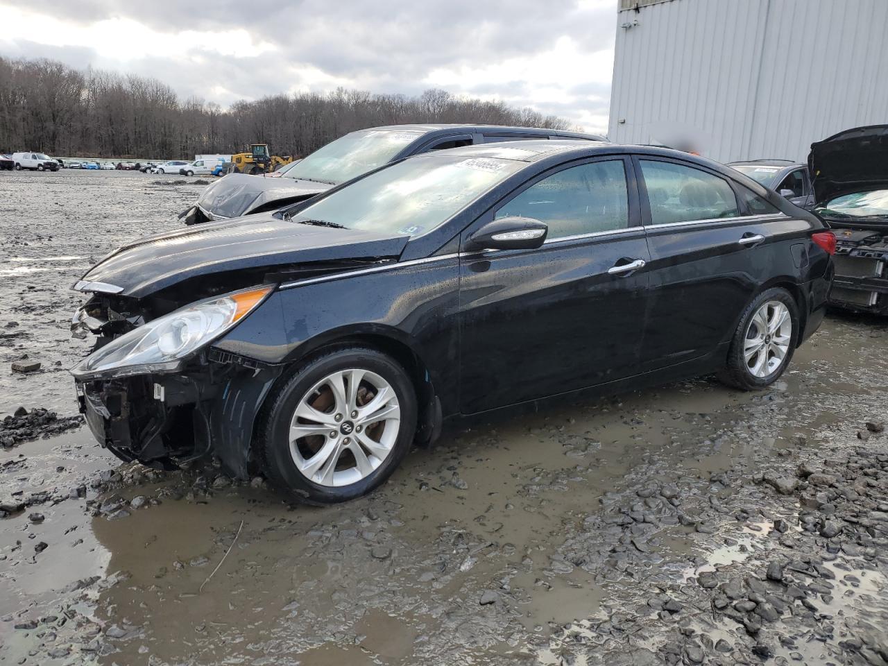 2013 Hyundai Sonata - Image 1