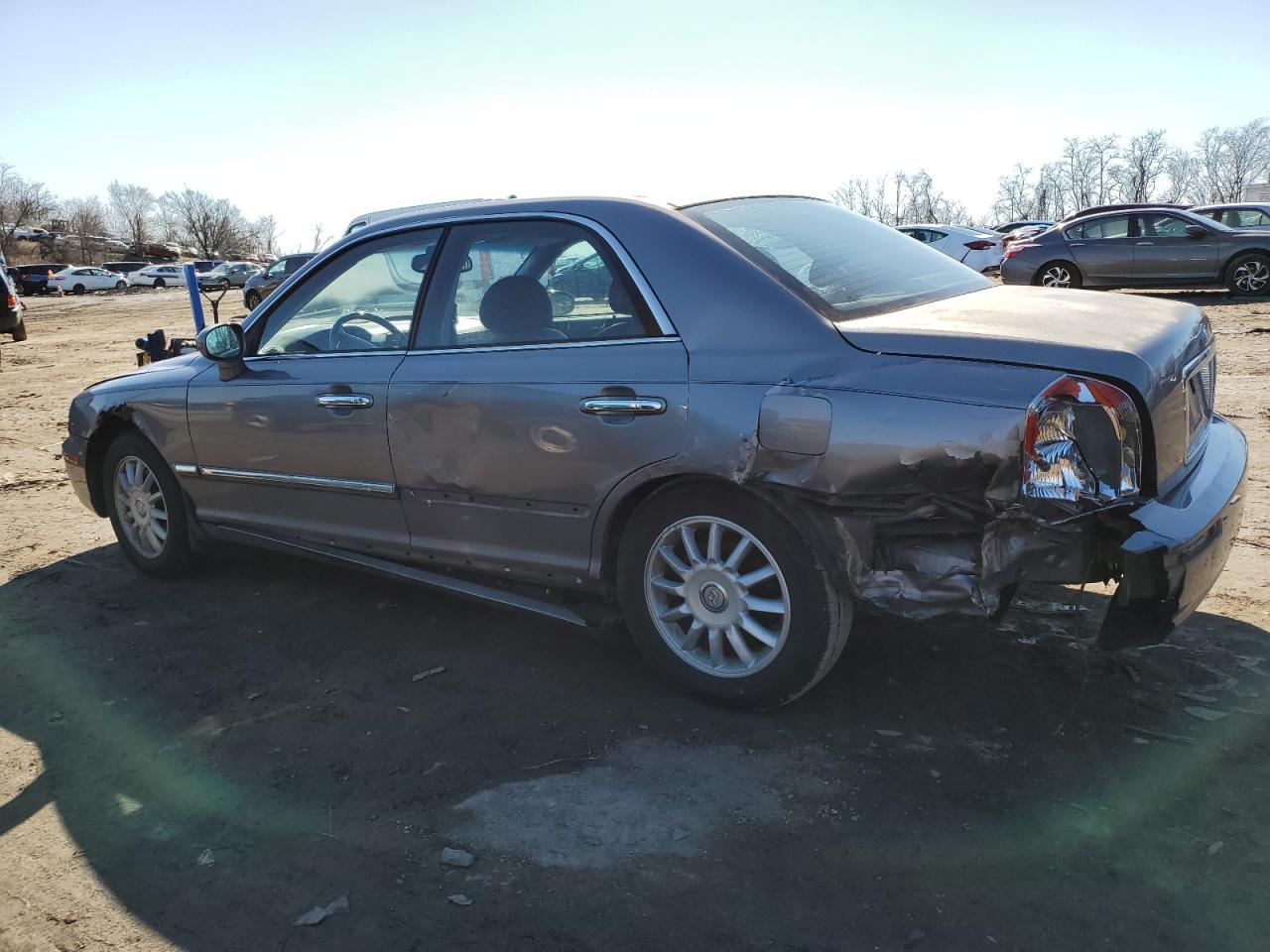 2005 Hyundai Grandeur - Image 2