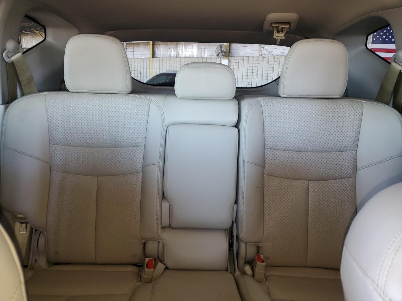 2015 Nissan Murano - Image 10