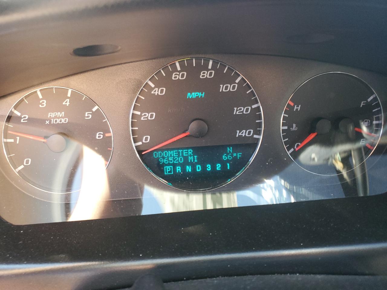 2008 Chevrolet Impala - Image 9