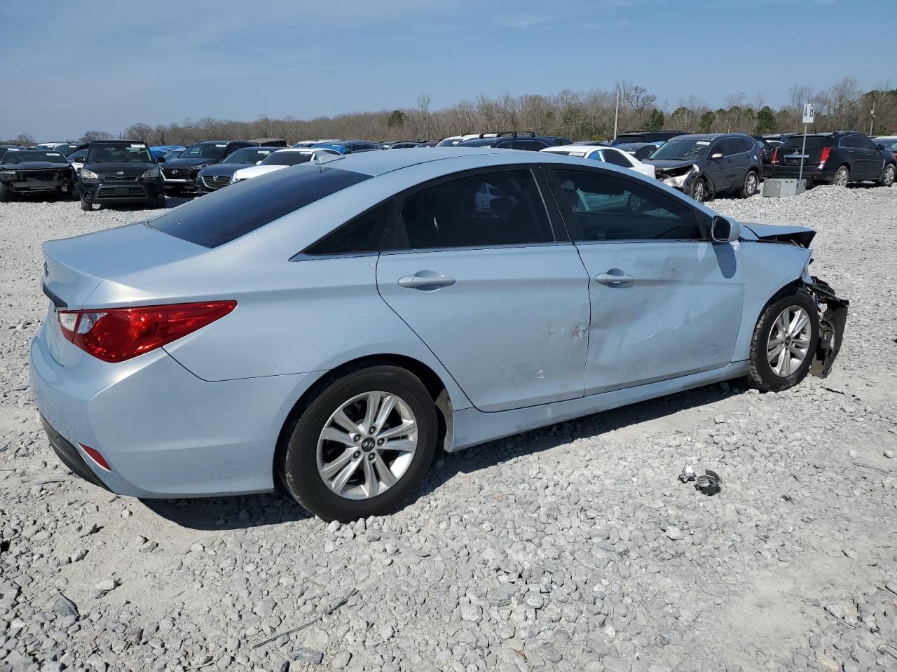 2014 Hyundai Sonata - Image 3