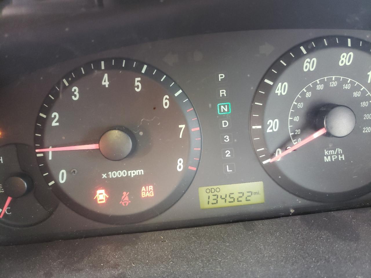 2005 Hyundai Elantra - Image 9