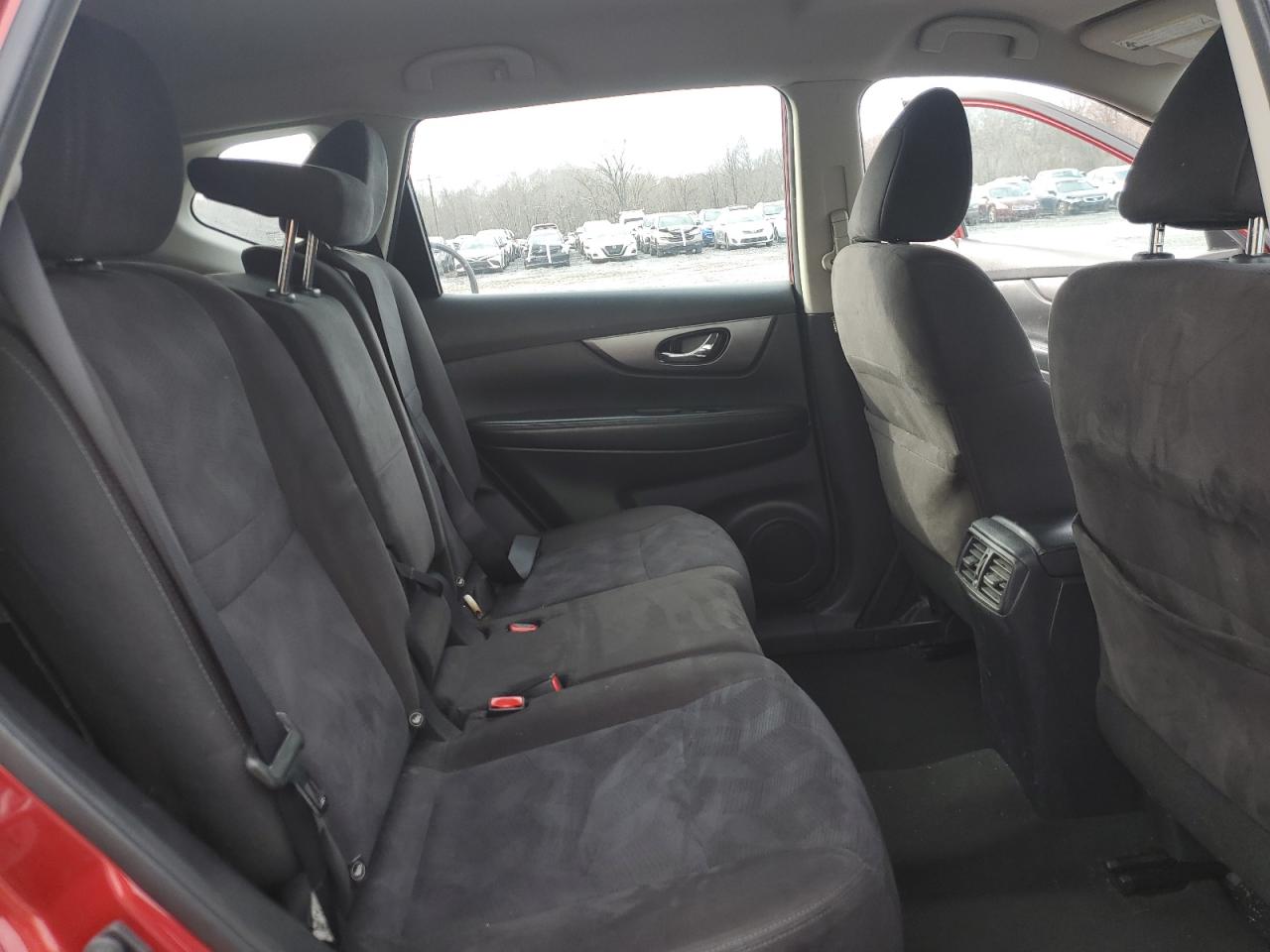 2015 Nissan Rogue - Image 11