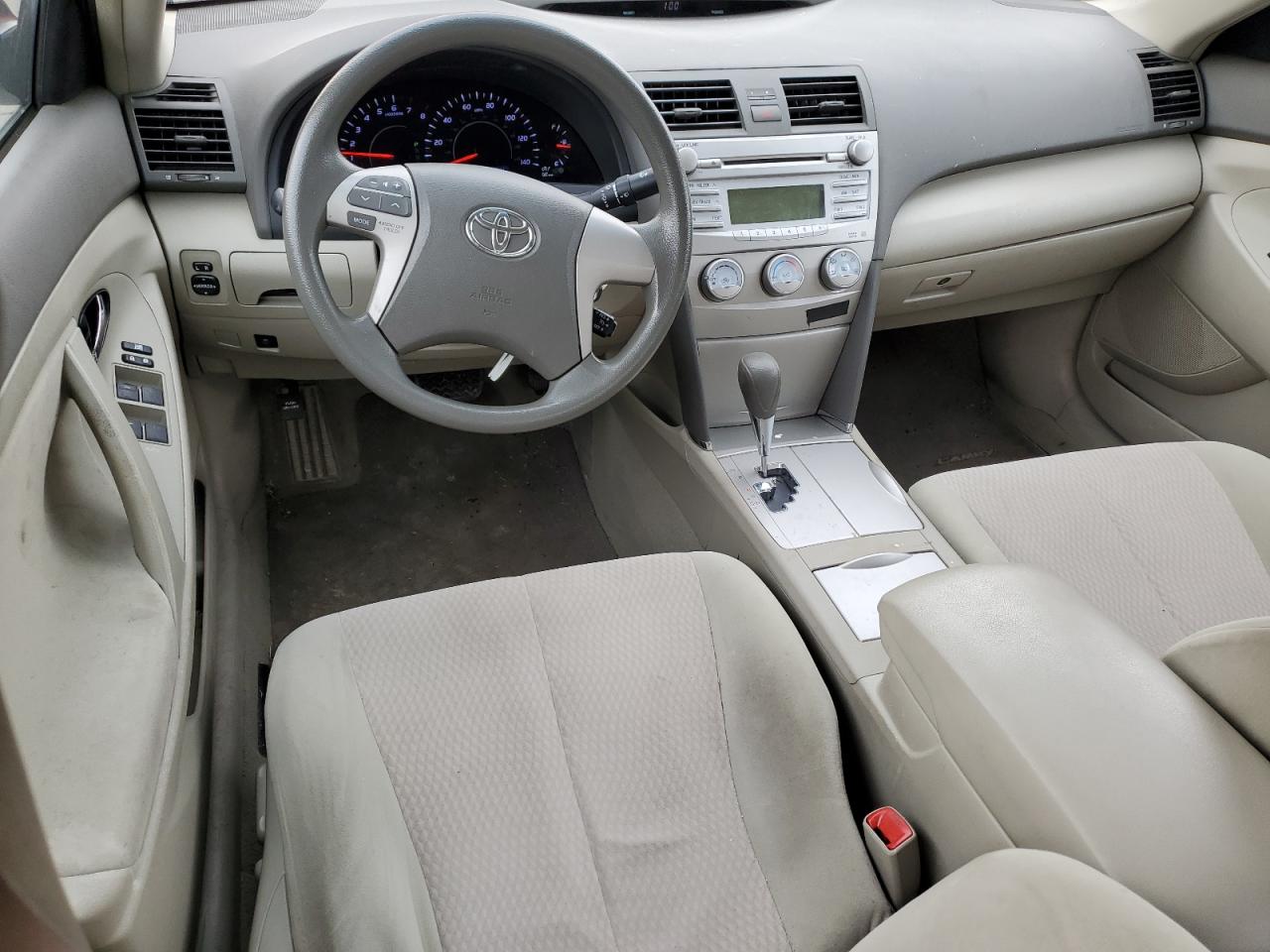 2011 Toyota Camry - Image 8