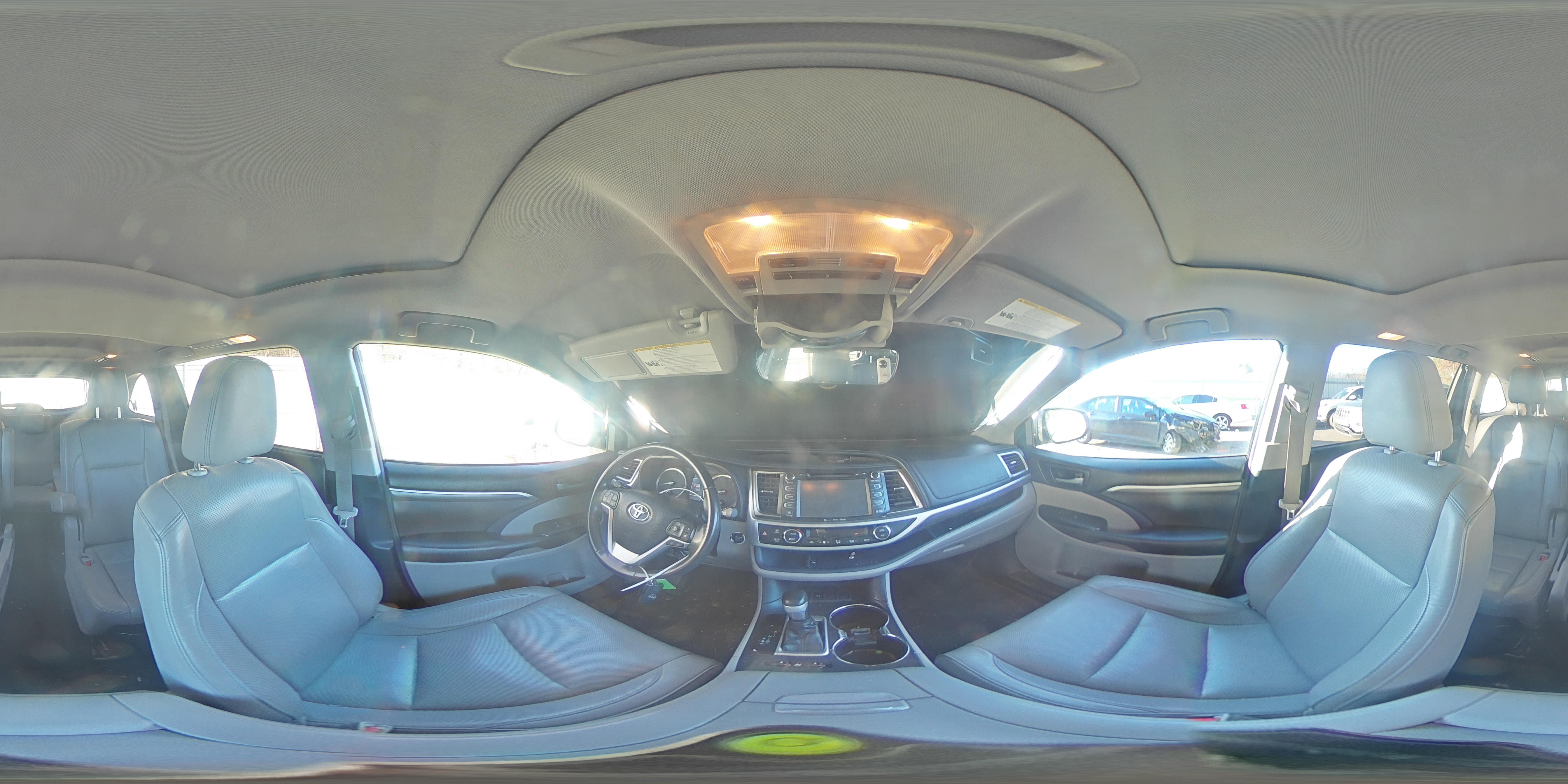 2018 Toyota Highlander - Image 13