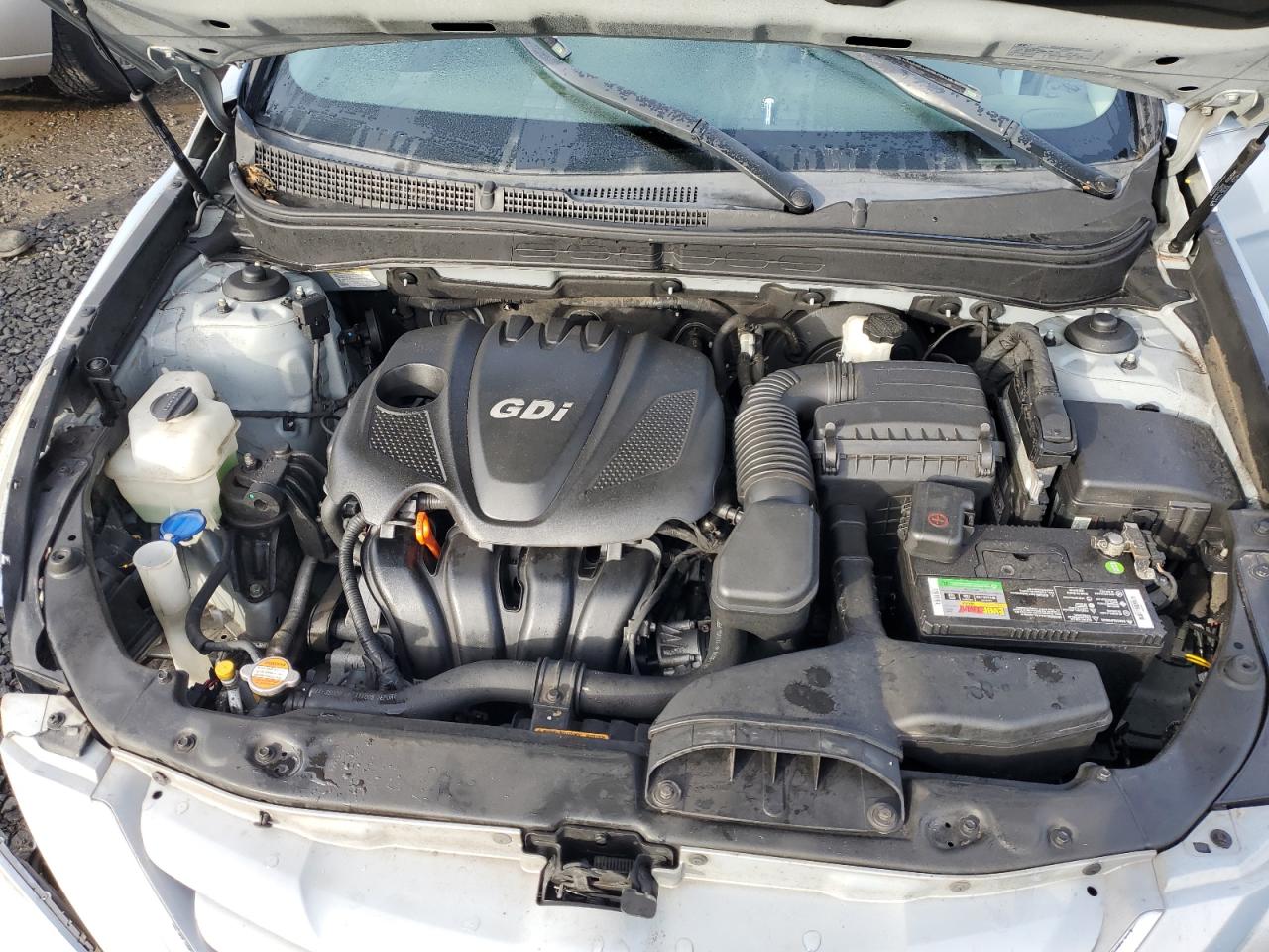 2012 Hyundai Sonata - Image 11