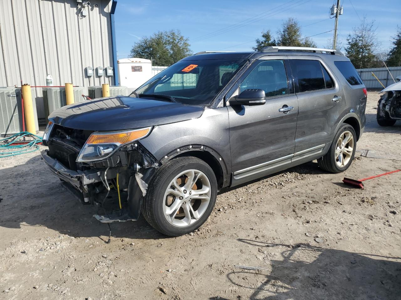 2015 Ford Explorer - Image 1