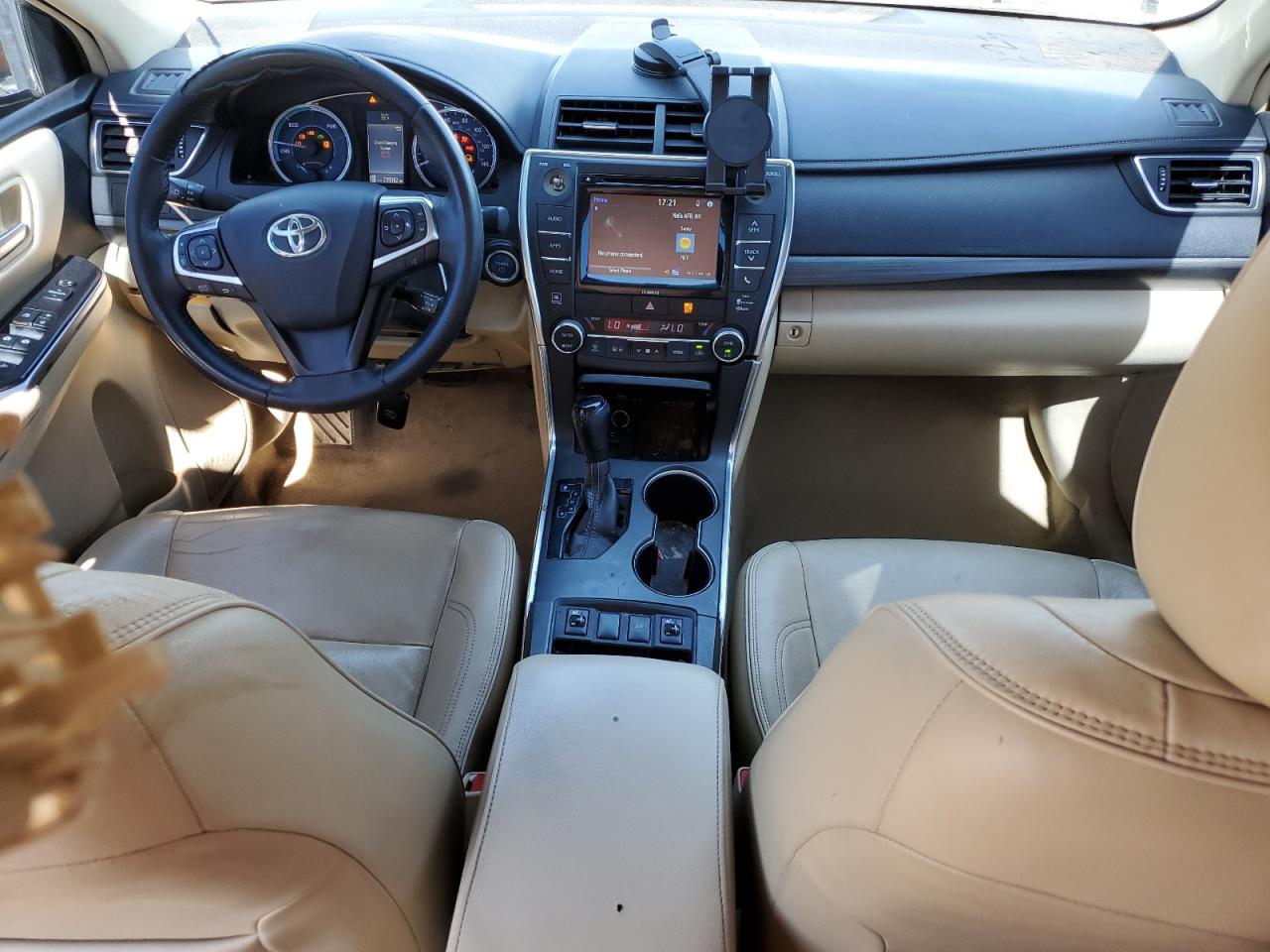 2017 Toyota Camry - Image 8