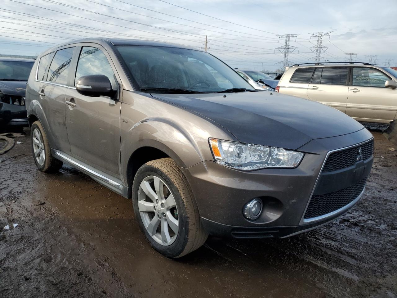 2012 Mitsubishi Outlander - Image 4
