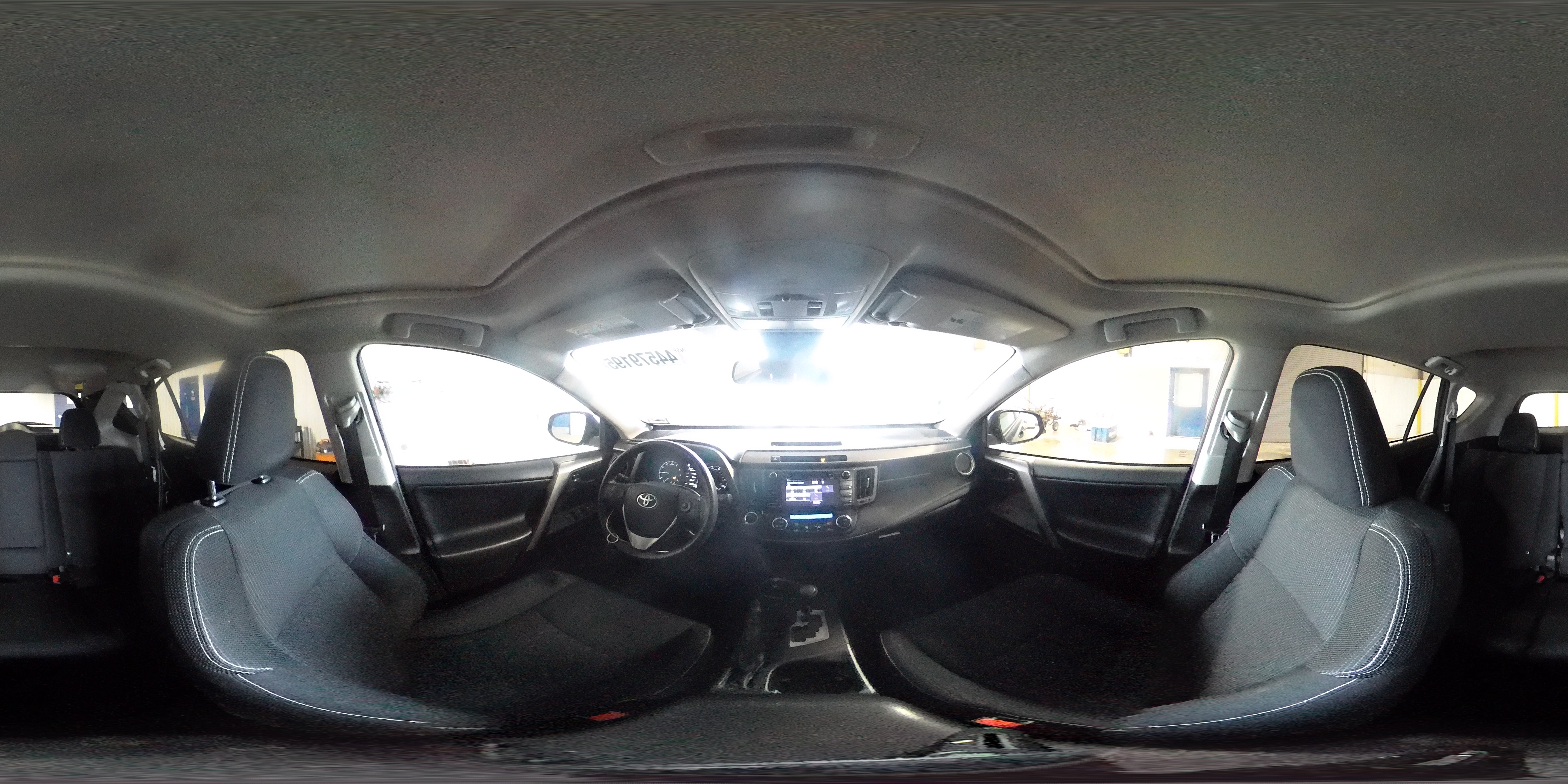 2017 Toyota RAV 4 - Image 16