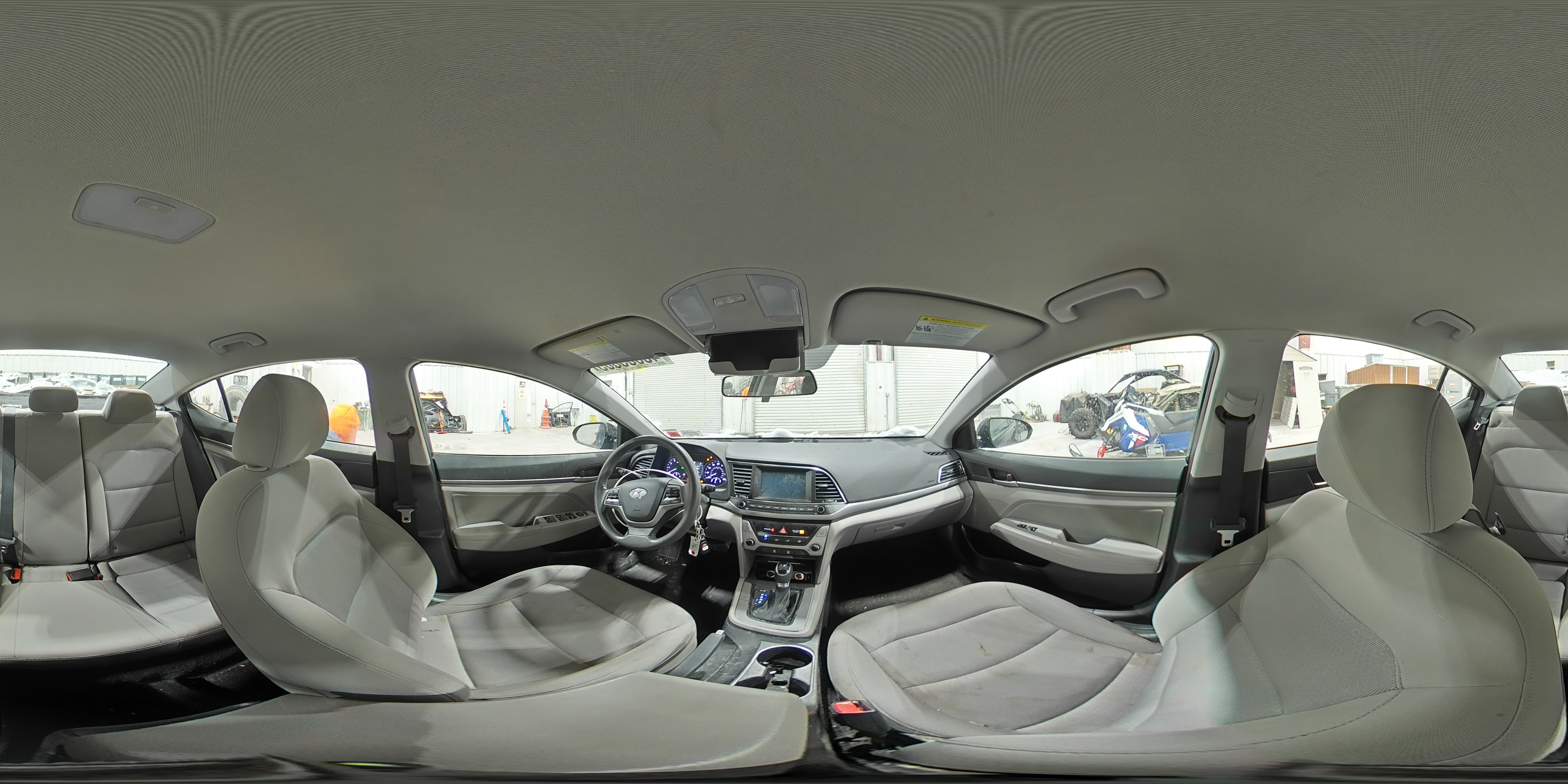 2018 Hyundai Elantra - Image 12