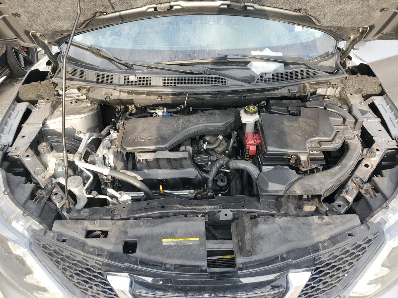 2018 Nissan Rogue - Image 12