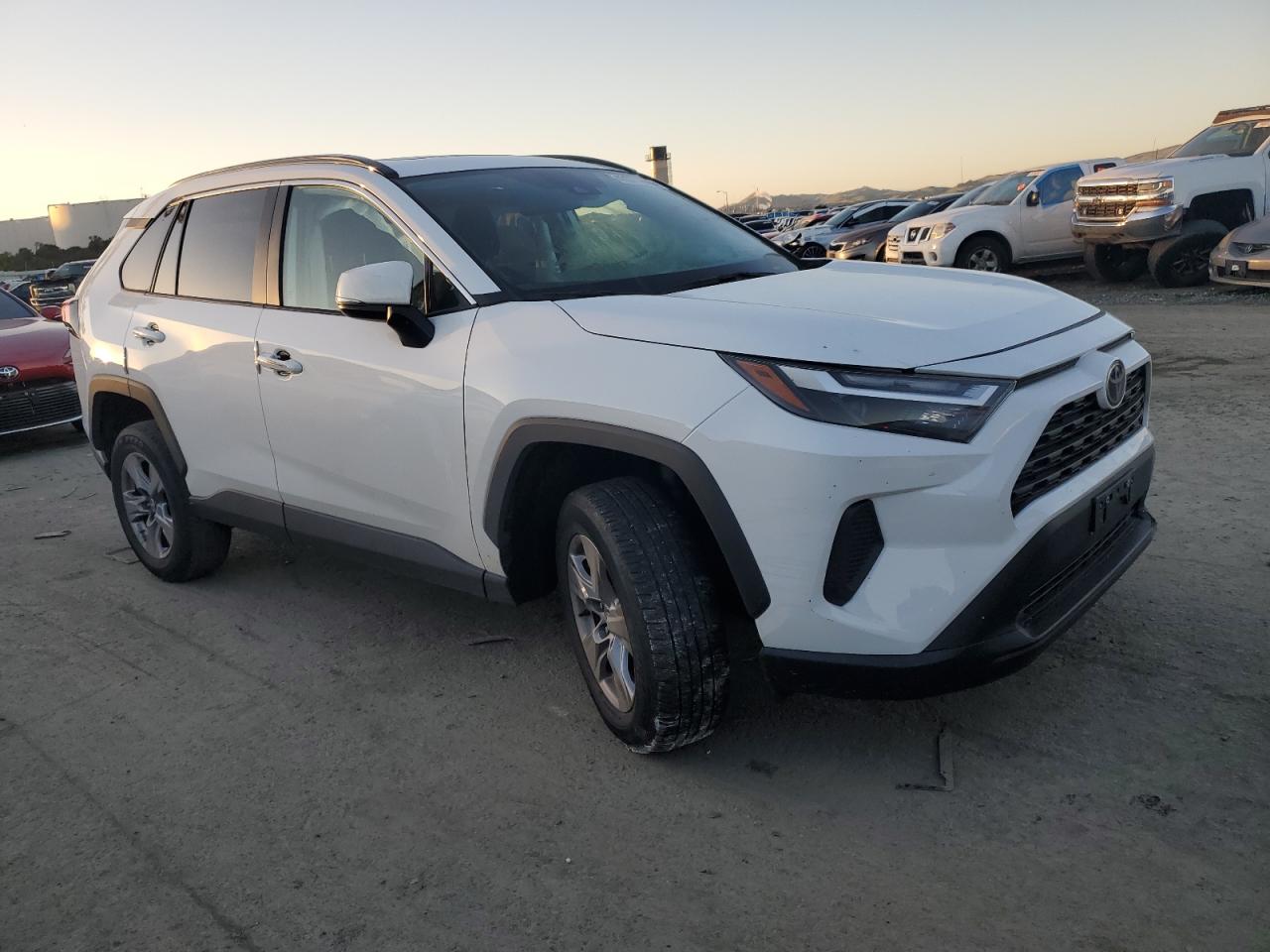 2023 Toyota RAV 4 - Image 4