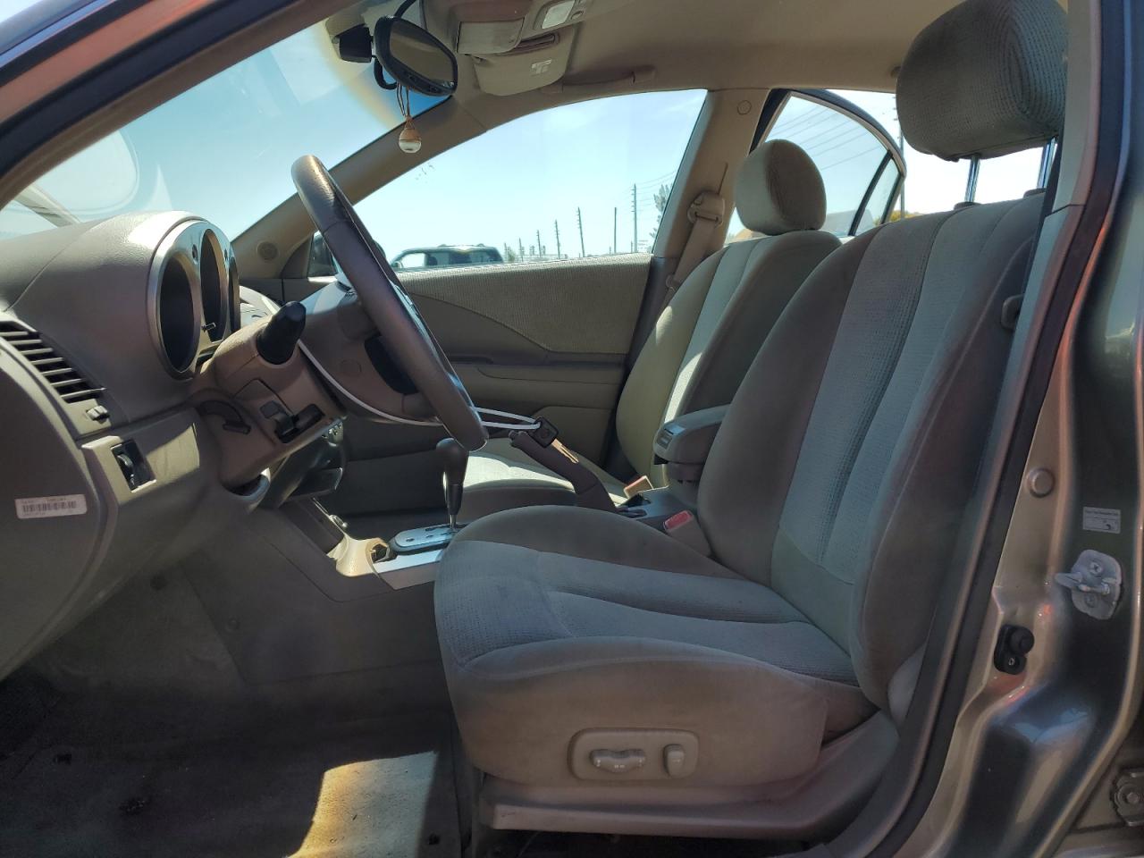 2003 Nissan Altima - Image 7