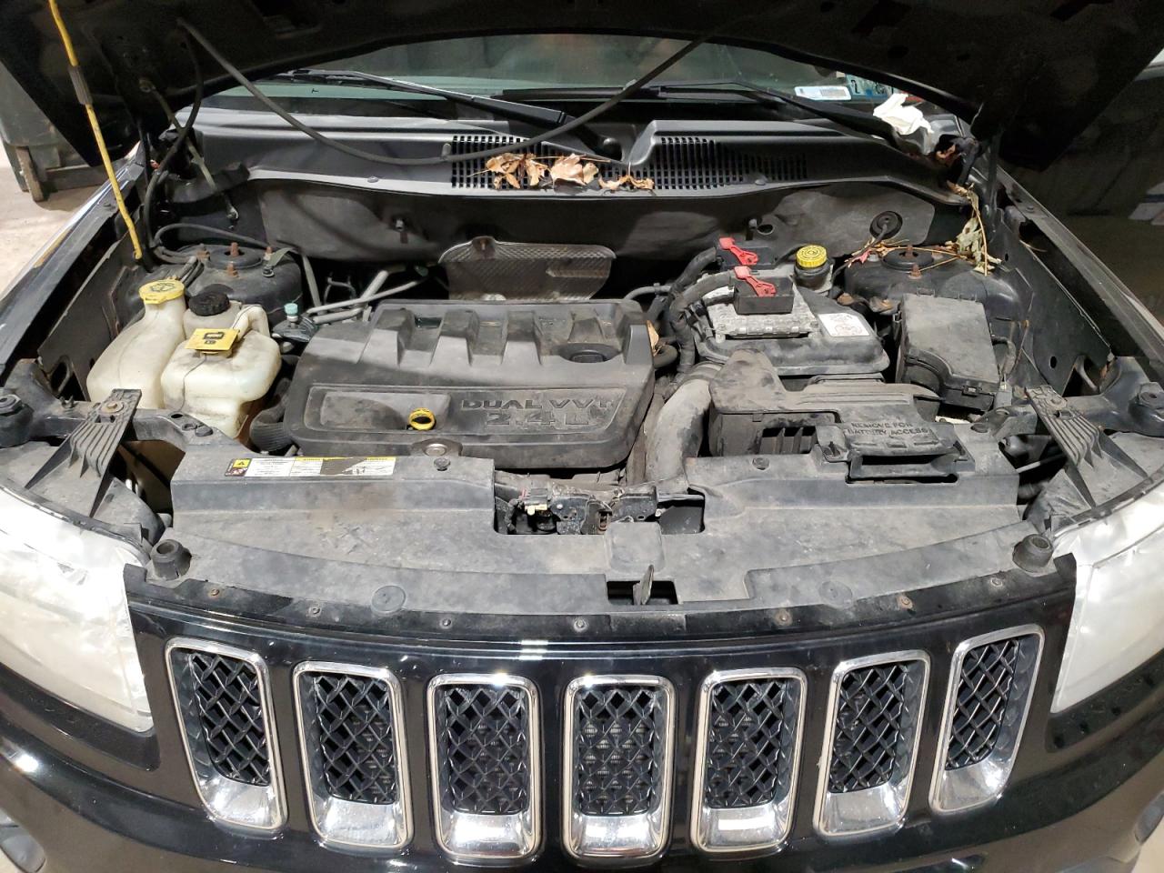 2012 Jeep Compass - Image 12