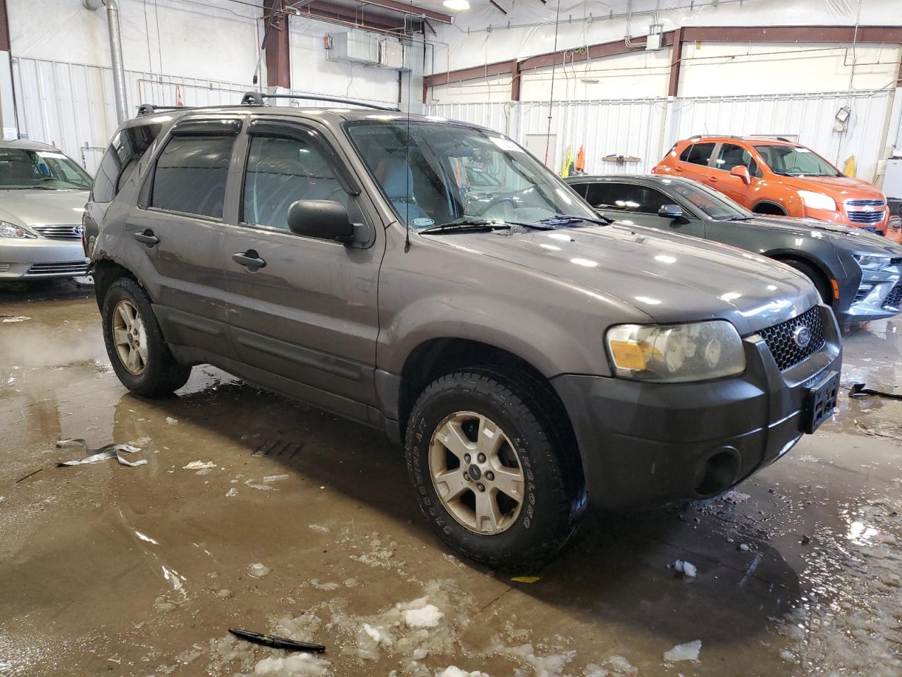 2006 Ford Escape - Image 4