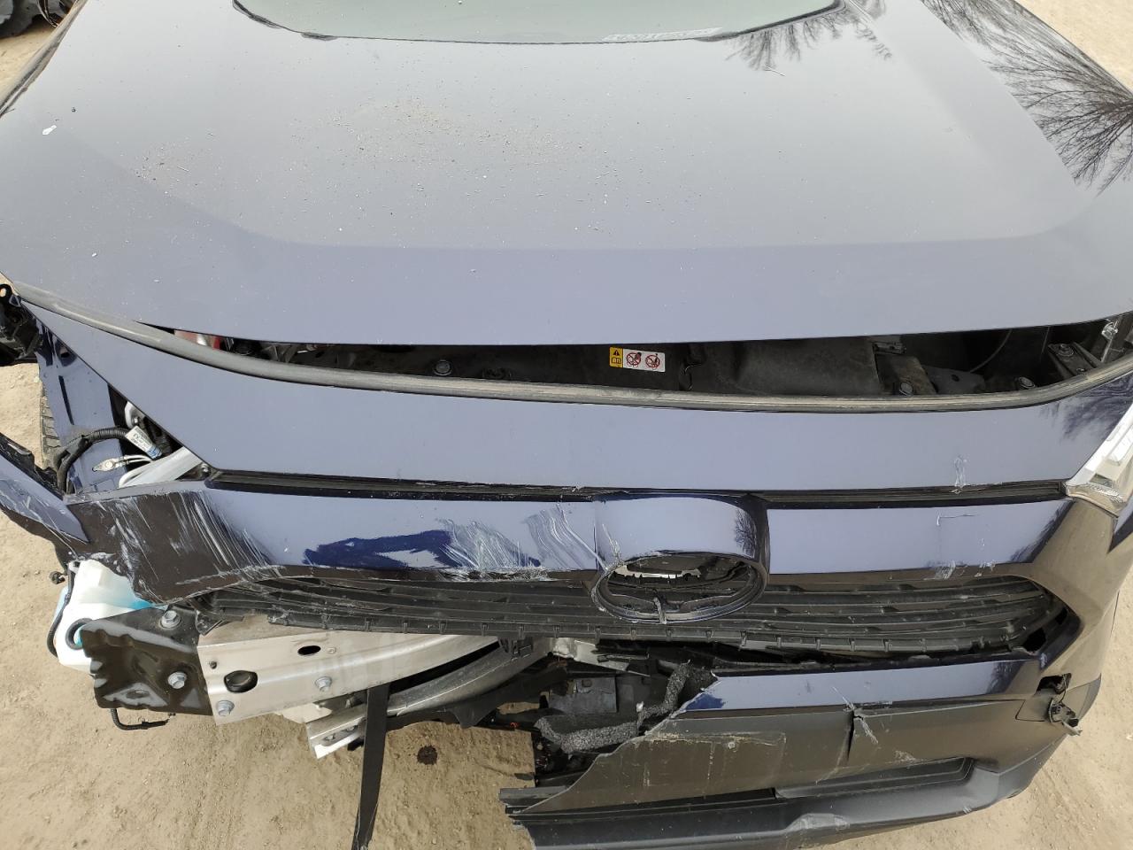 2022 Toyota RAV 4 - Image 12