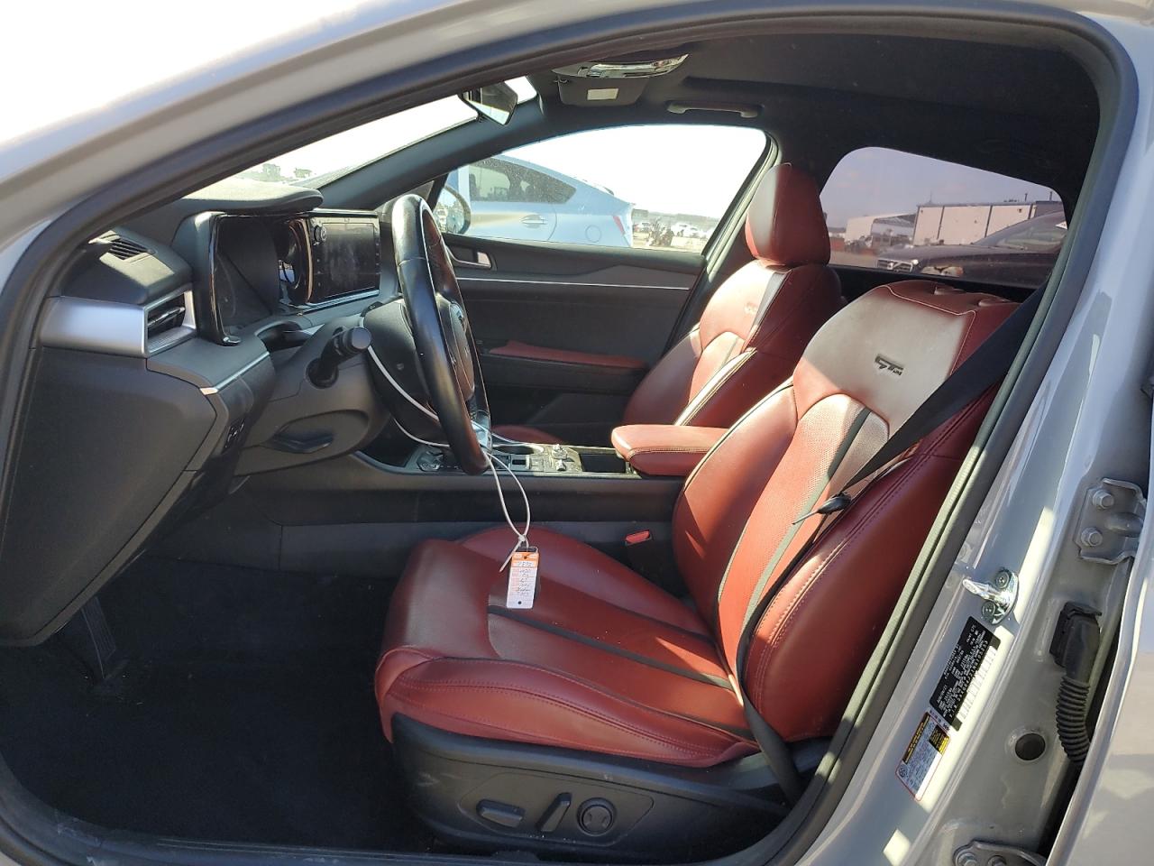2022 Kia K5 - Image 7