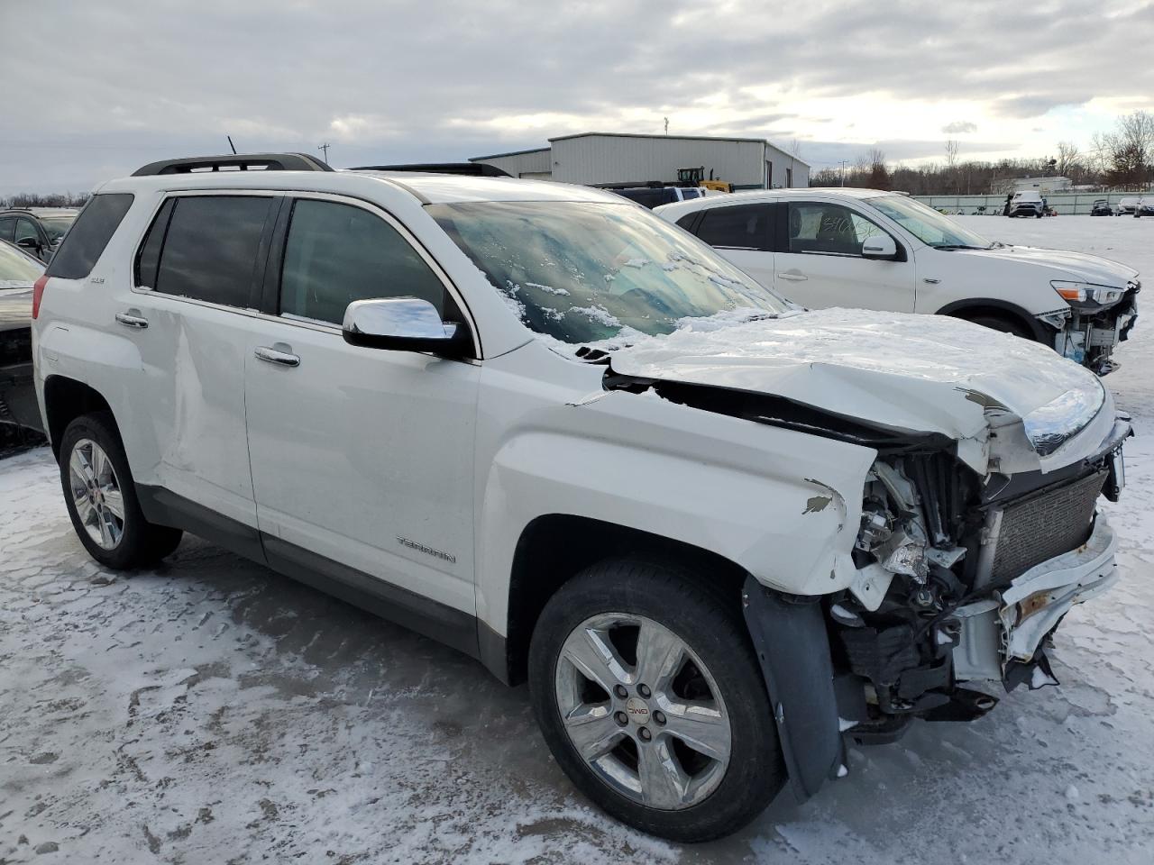 2015 GMC Terrain - Image 4