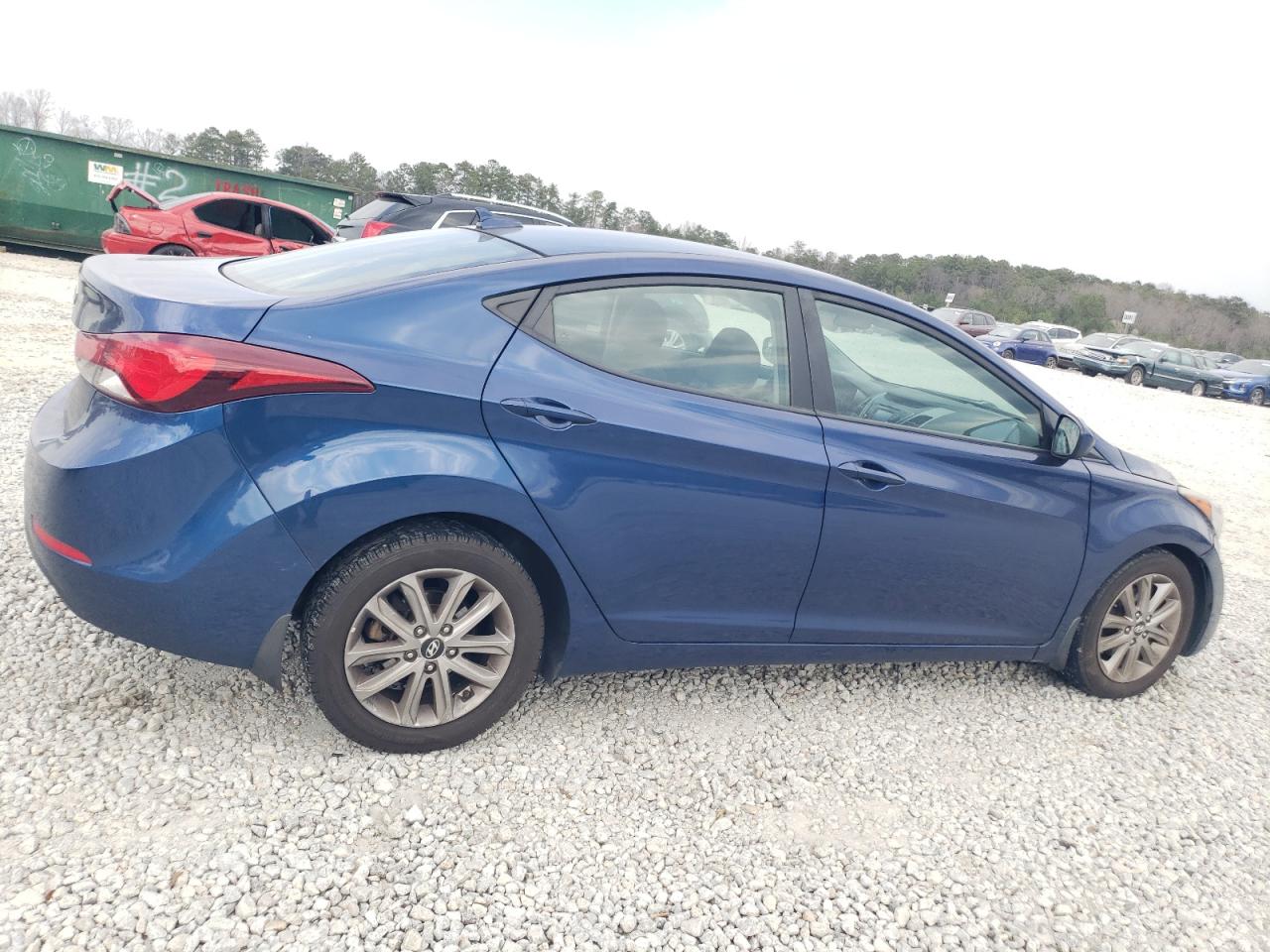 2016 Hyundai Elantra - Image 3