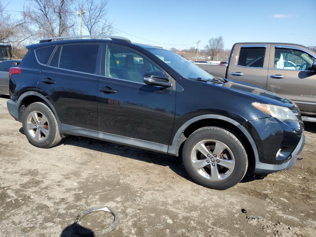 2015 Toyota RAV 4 - Image 4