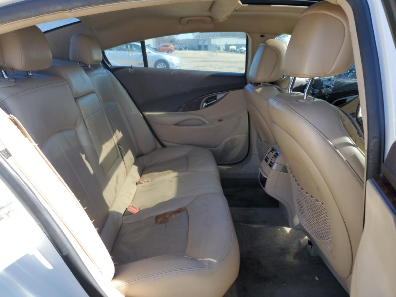 2010 Buick LaCrosse - Image 10