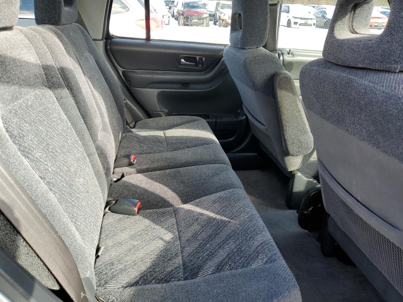 2001 Honda CR-V - Image 11