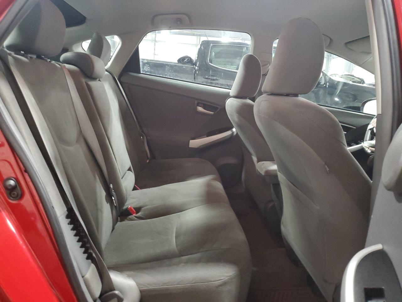 2010 Toyota Prius - Image 11