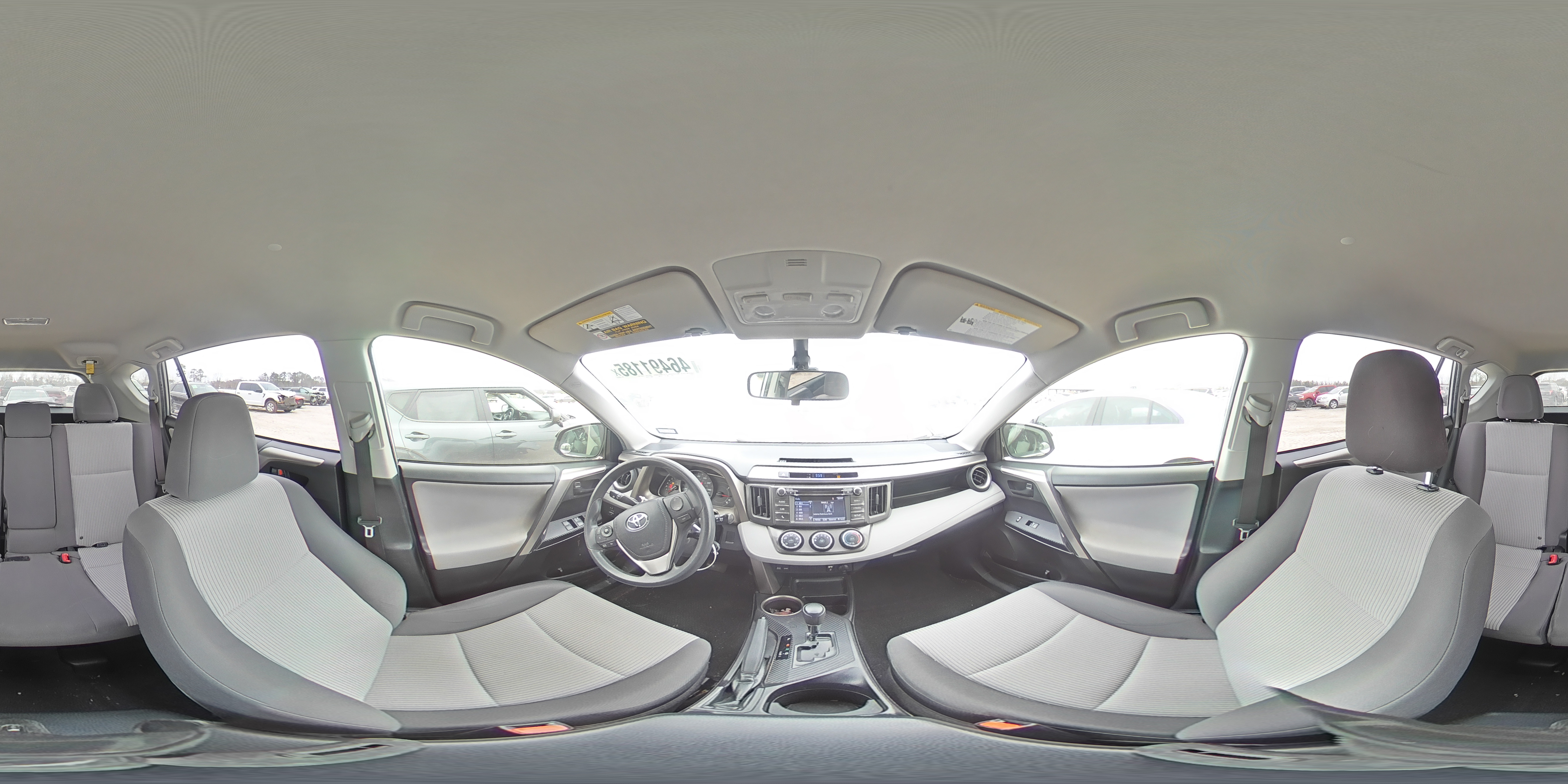 2015 Toyota RAV 4 - Image 13