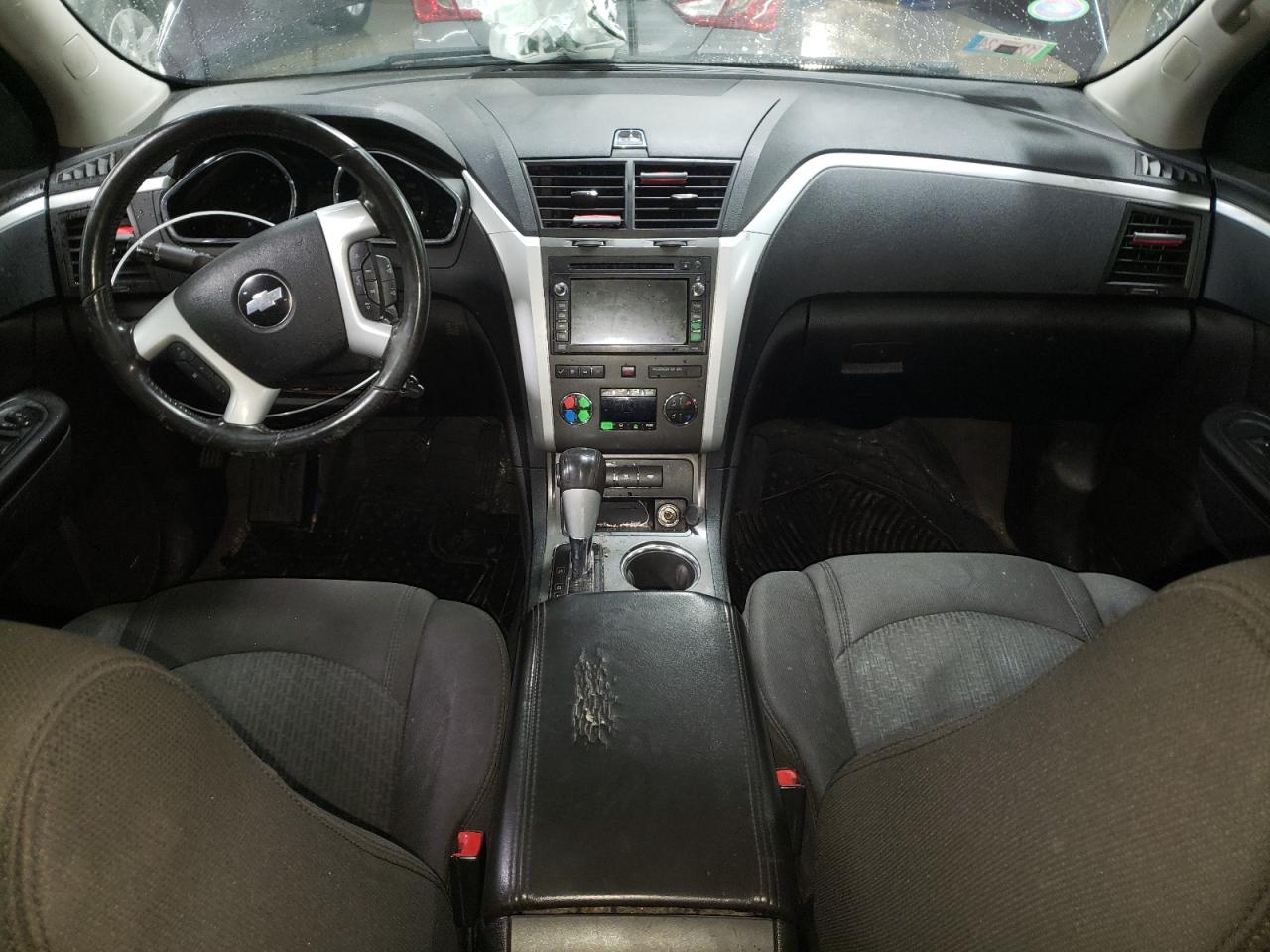 2010 Chevrolet Traverse - Image 8