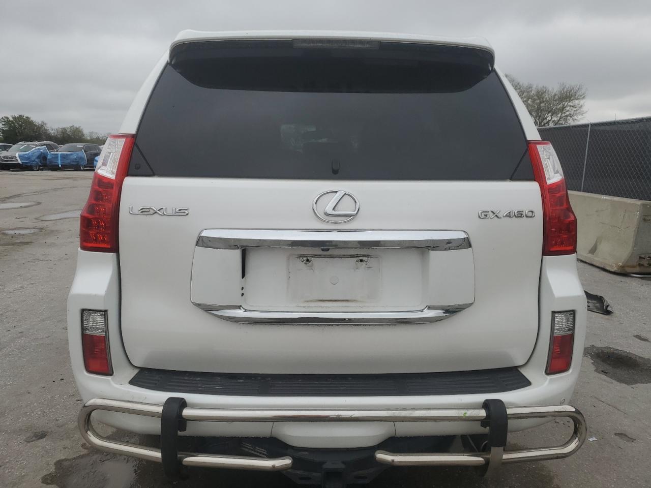 2010 Lexus GX - Image 6