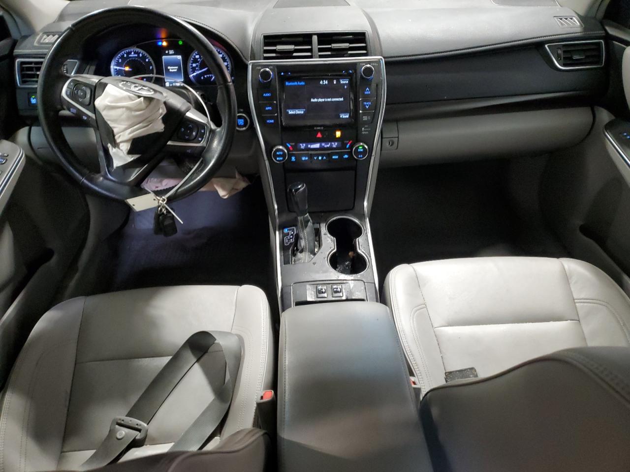 2016 Toyota Camry - Image 8