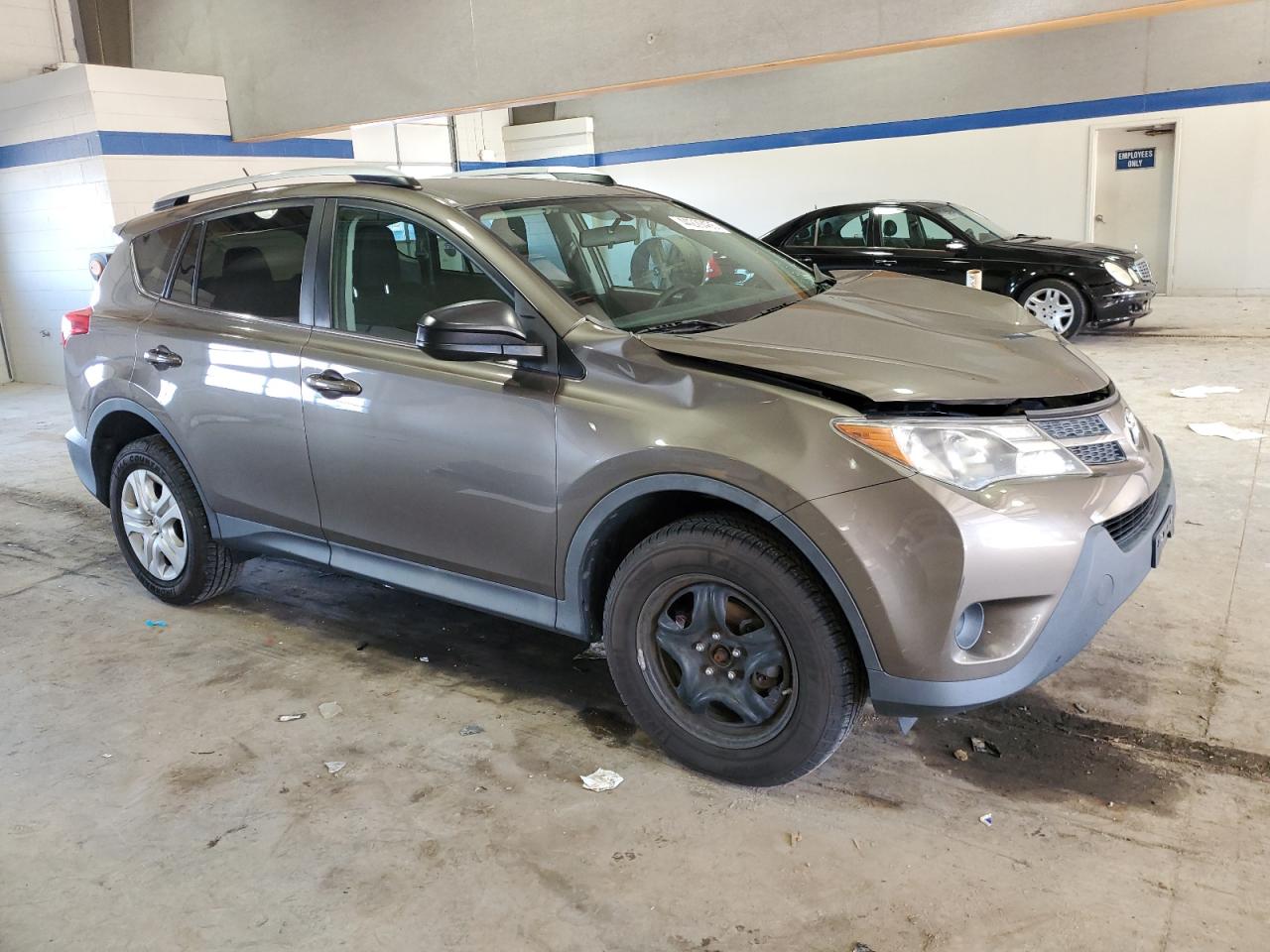 2015 Toyota RAV 4 - Image 4