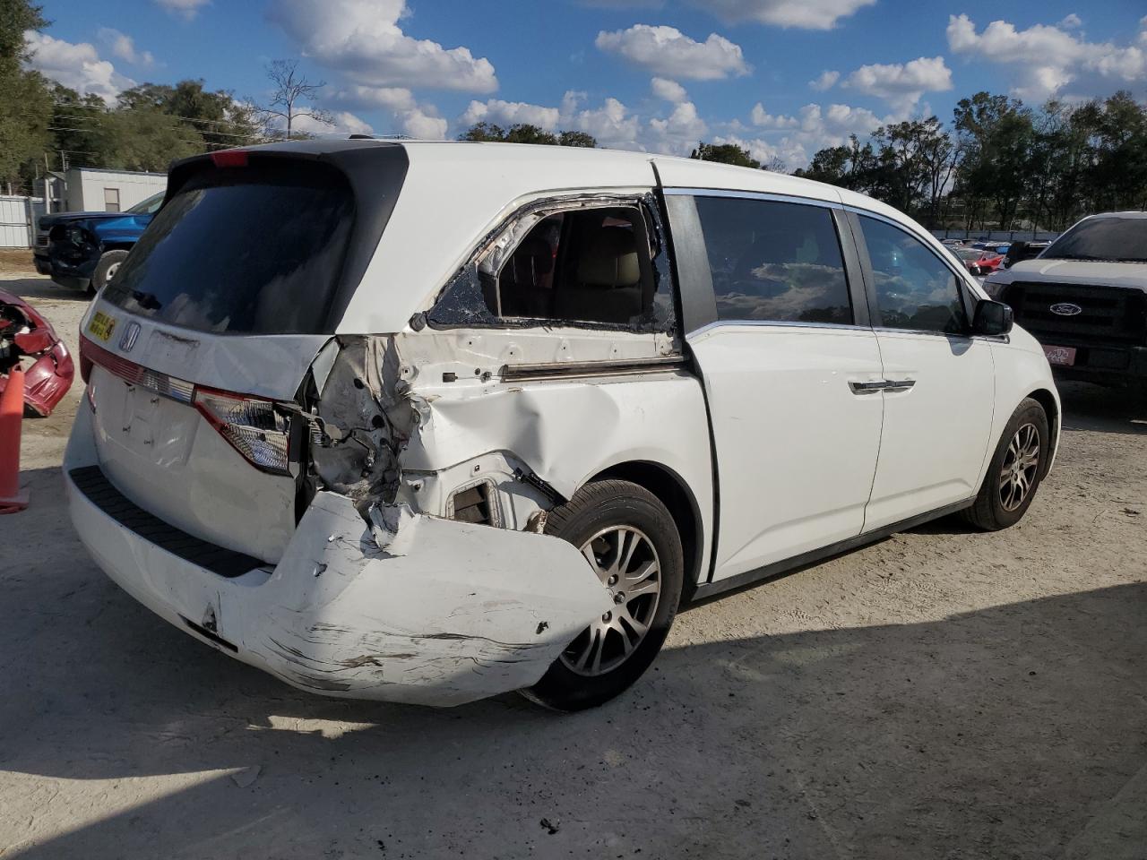 2012 Honda Odyssey - Image 3