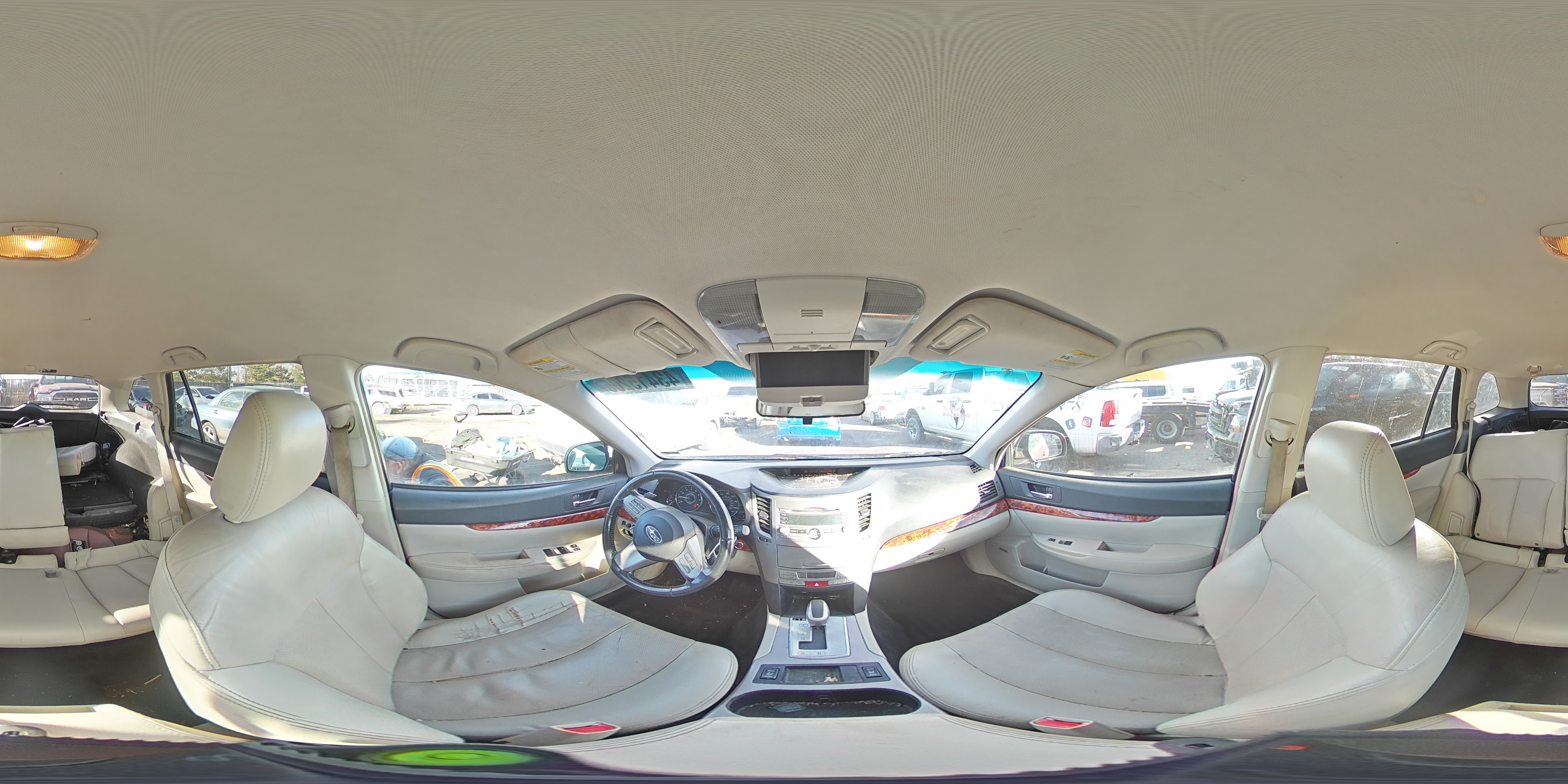 2011 Subaru Outback - Image 13