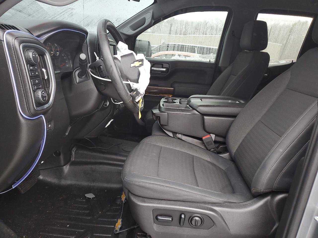 2019 Chevrolet Silverado - Image 7