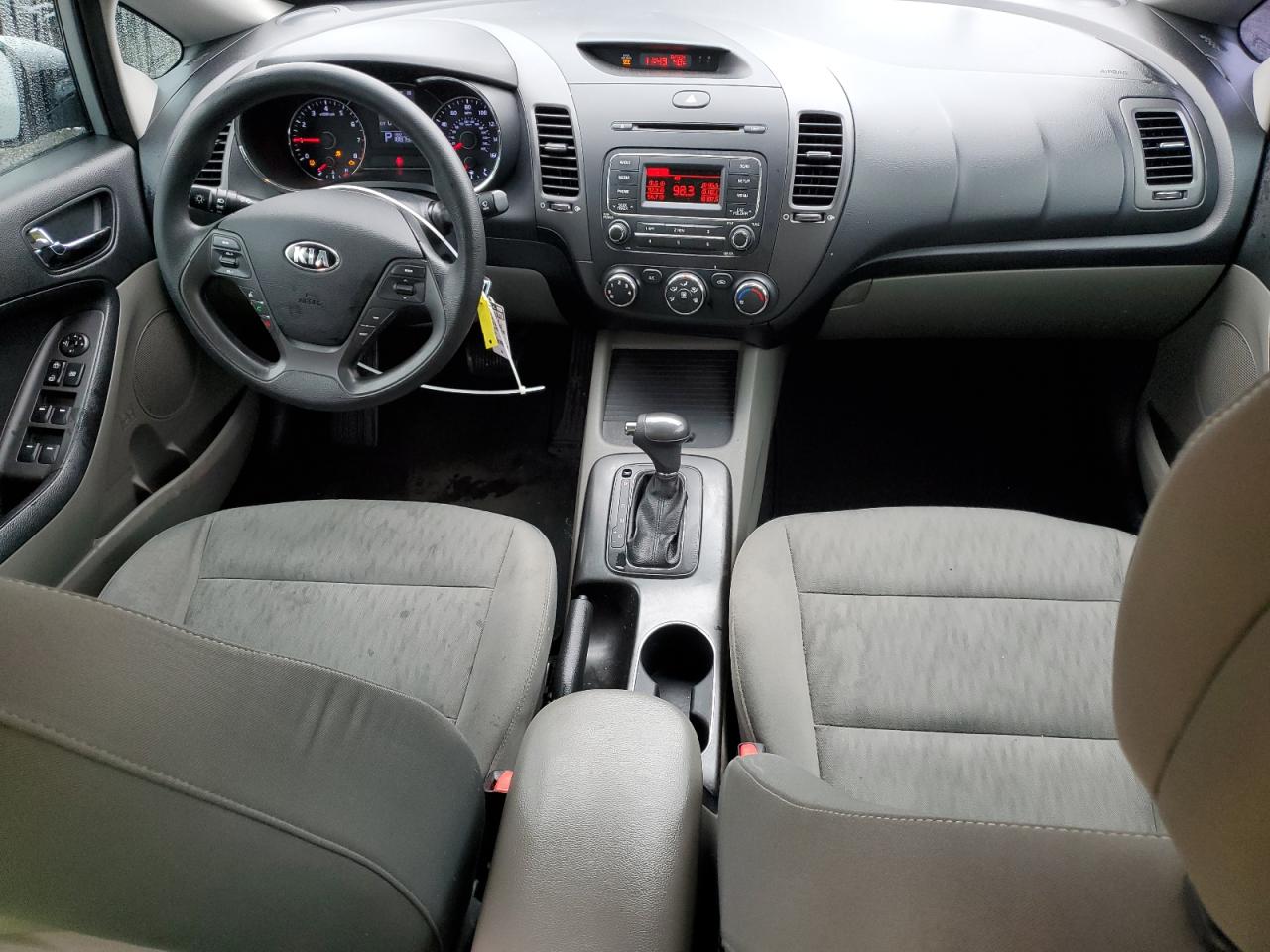 2016 Kia Forte - Image 8