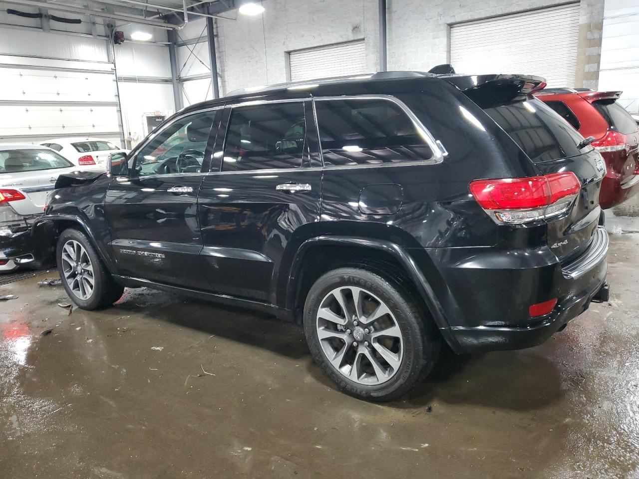2018 Jeep Grand Cherokee - Image 2