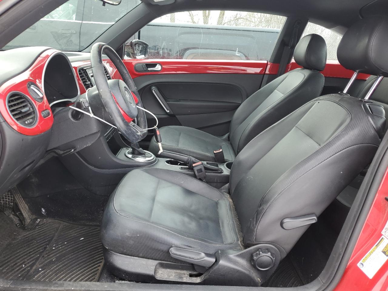 2012 Volkswagen Beetle - Image 7