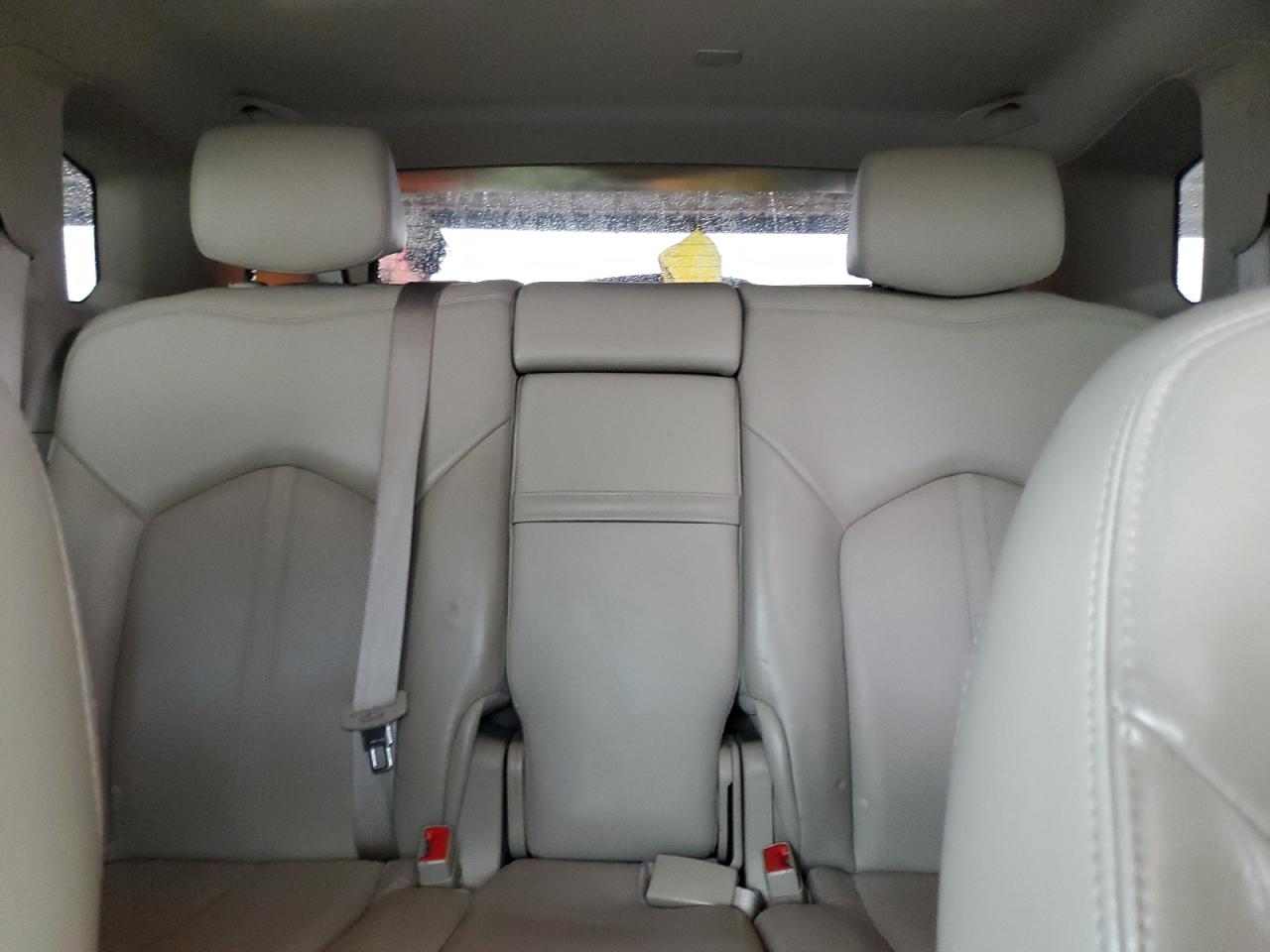 2016 Cadillac SRX - Image 10