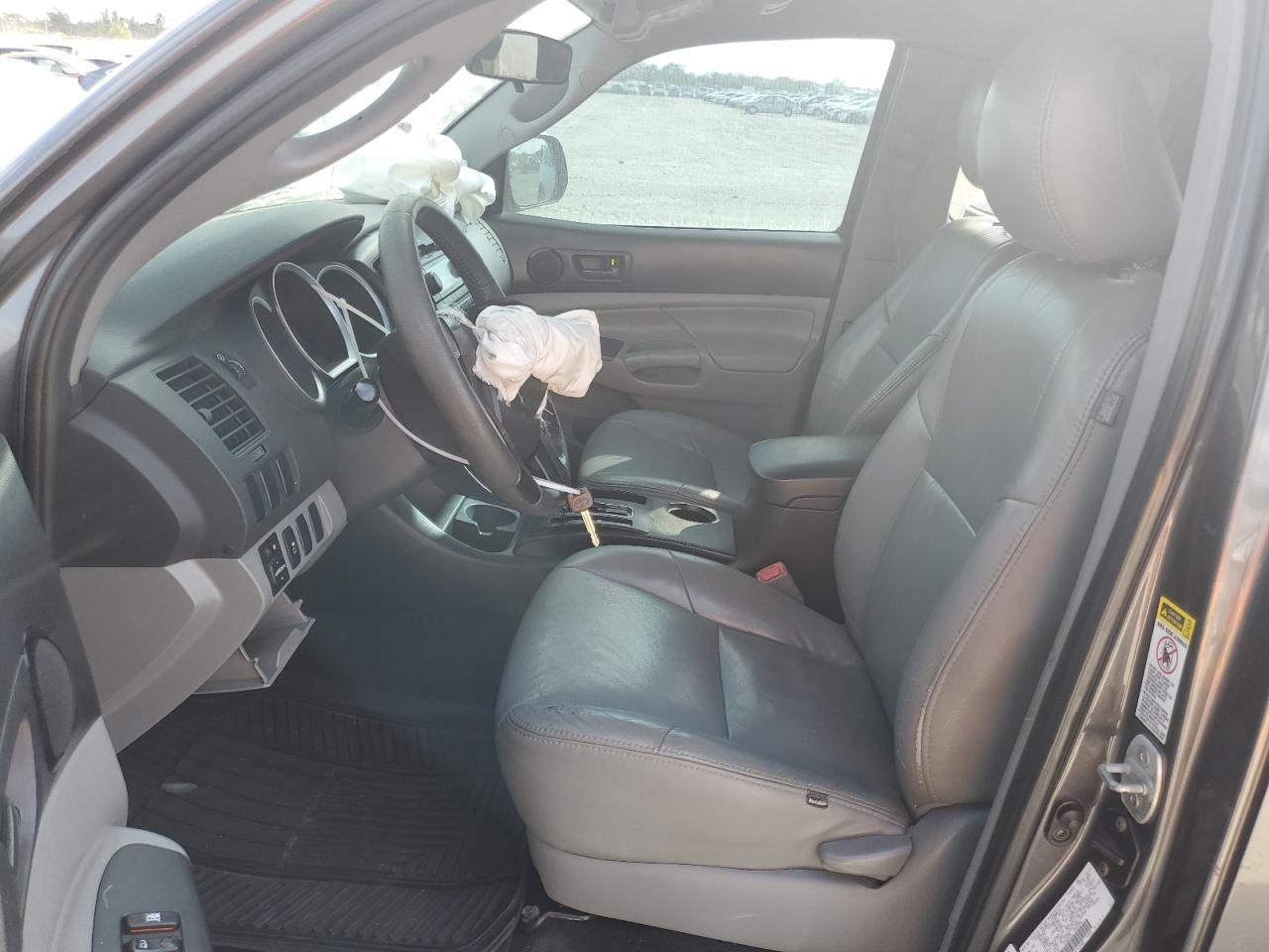 2012 Toyota Tacoma - Image 7